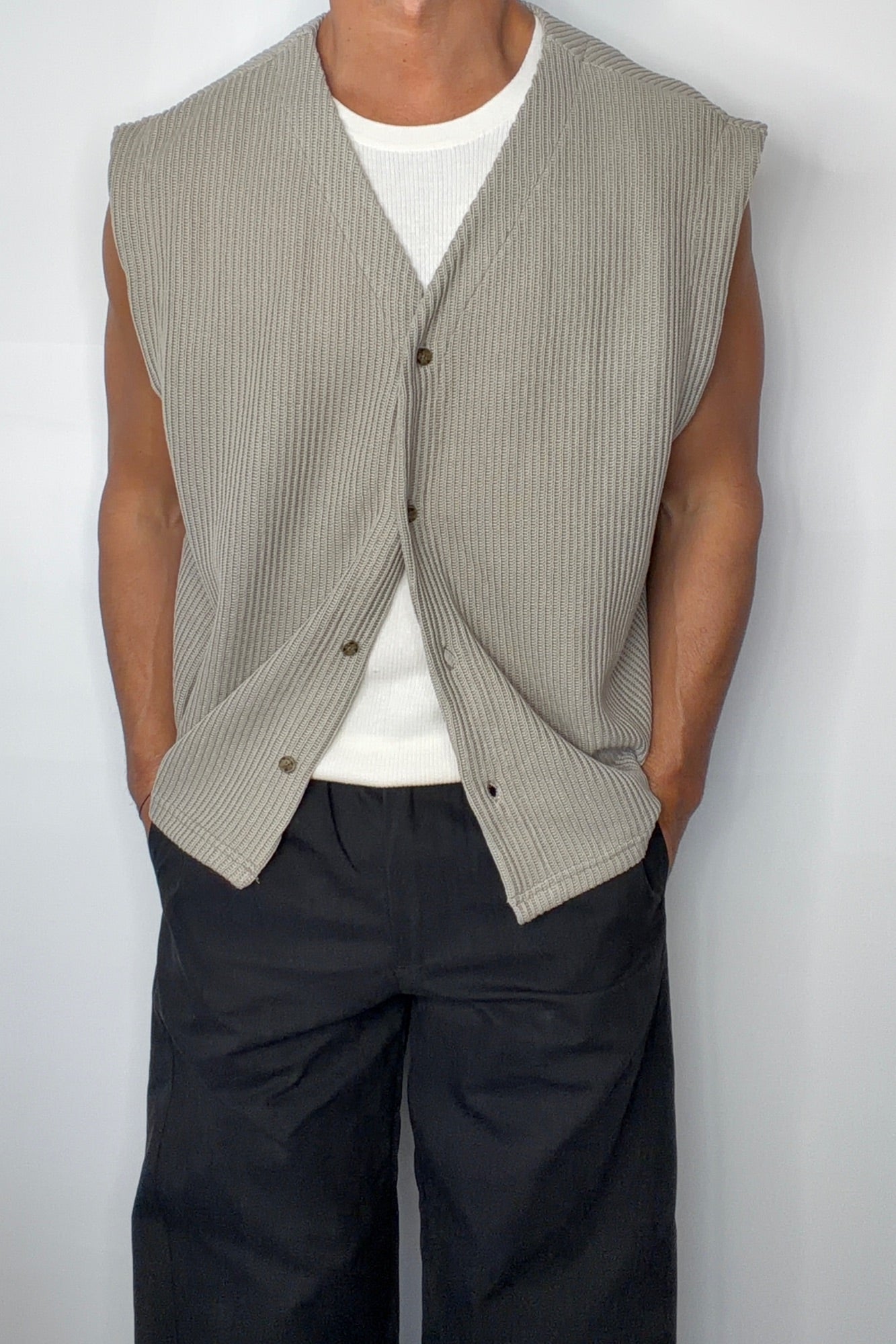 Cassius Knitted Vest Khaki