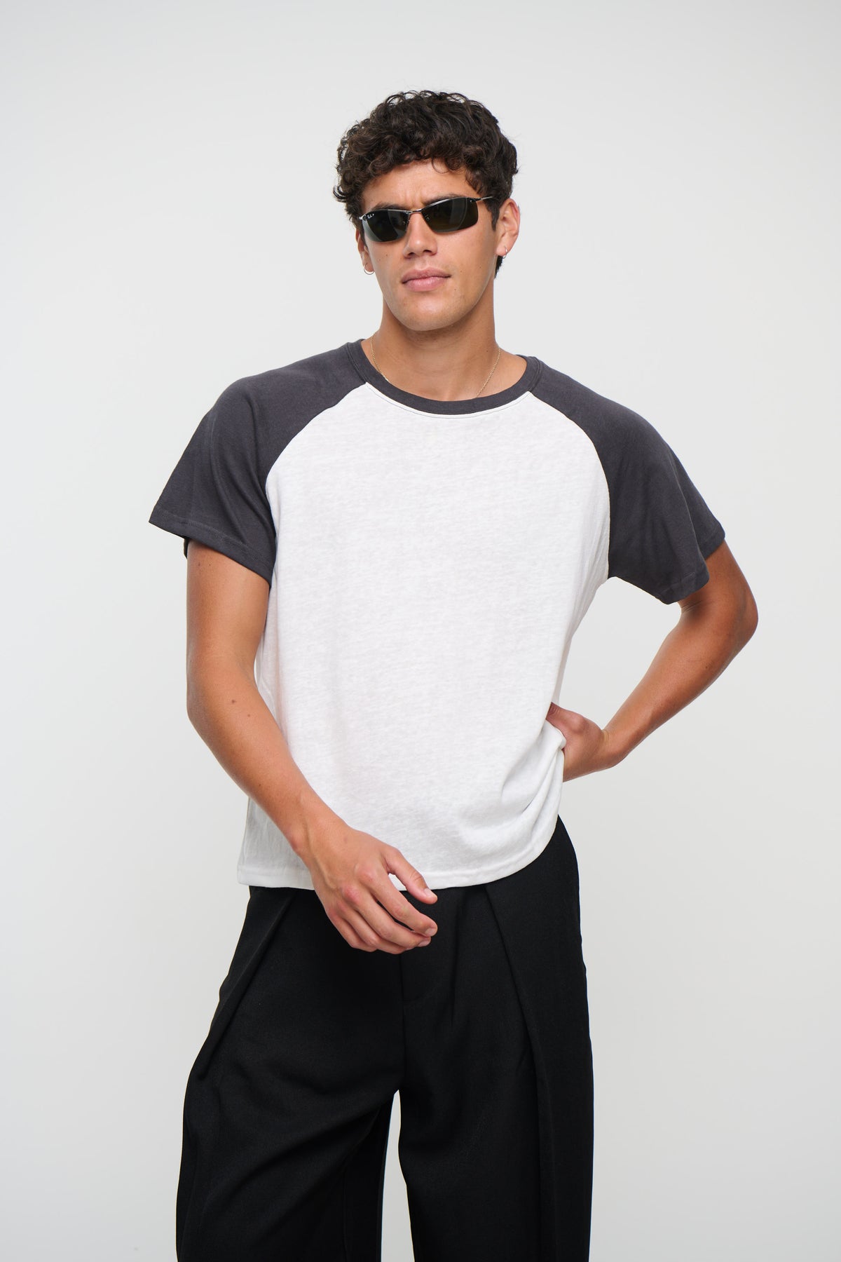 George Fitted Raglan Tee Navy