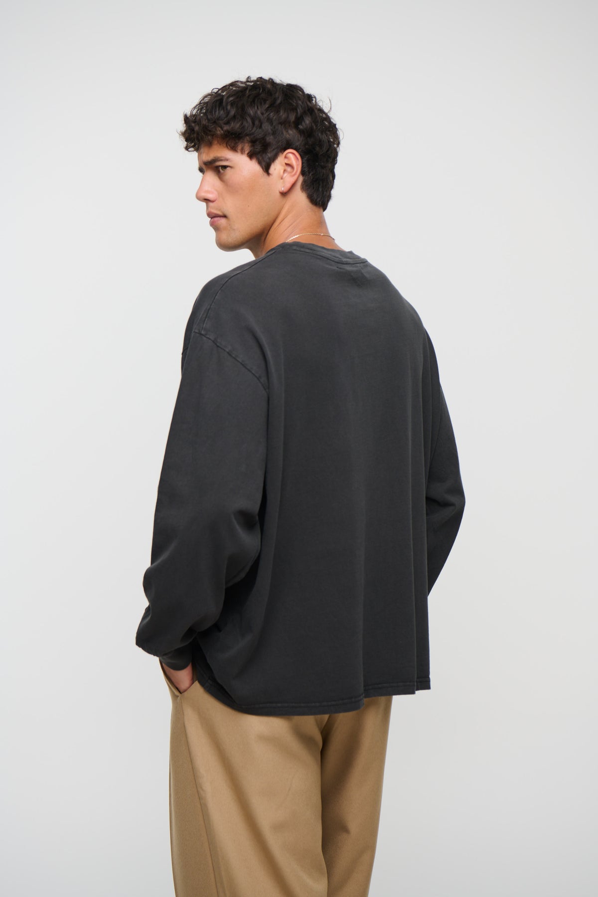 Enzyme Wash Long Sleeve Charcoal