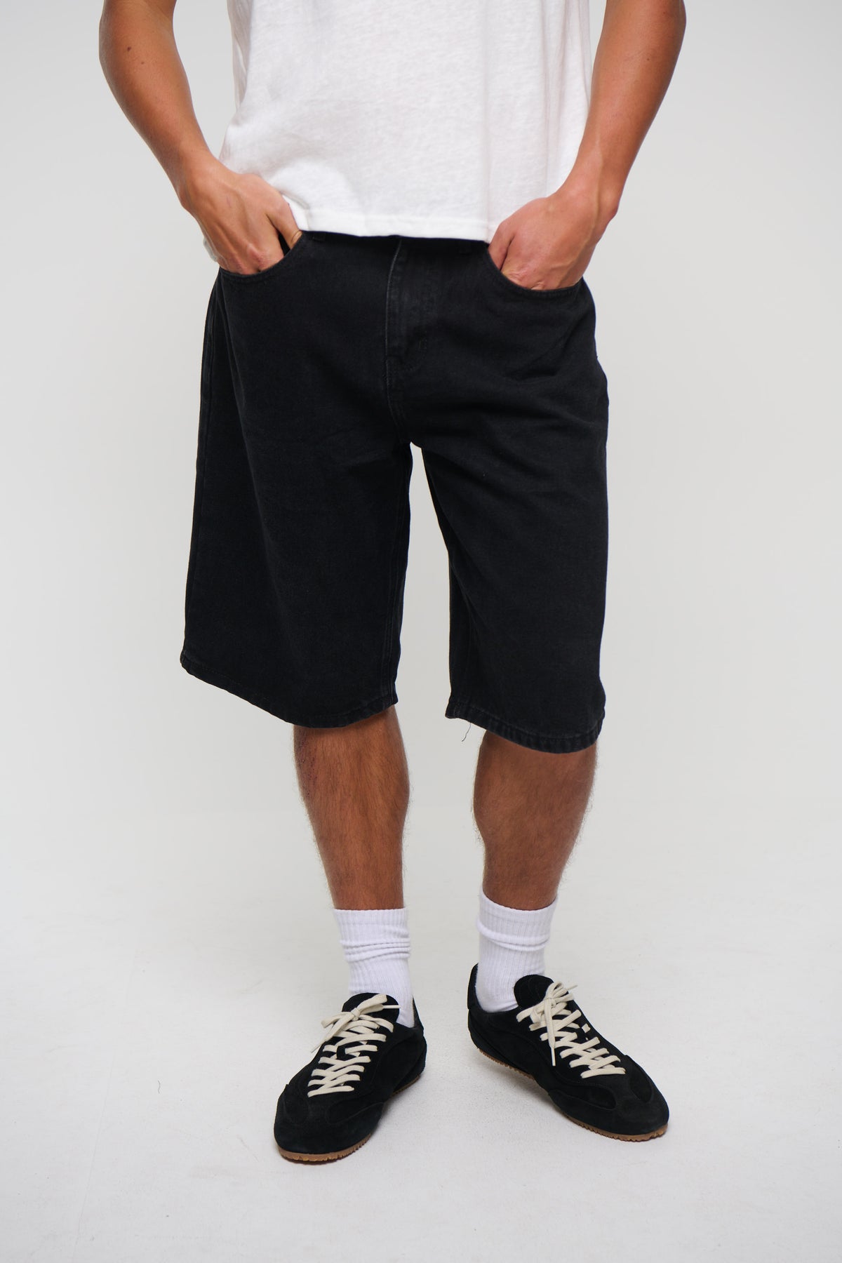 Flint Baggy Denim Jort Black