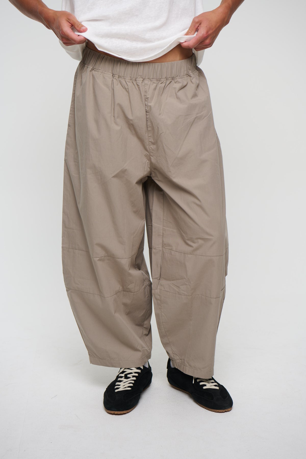 Julius Baggy Pant Khaki