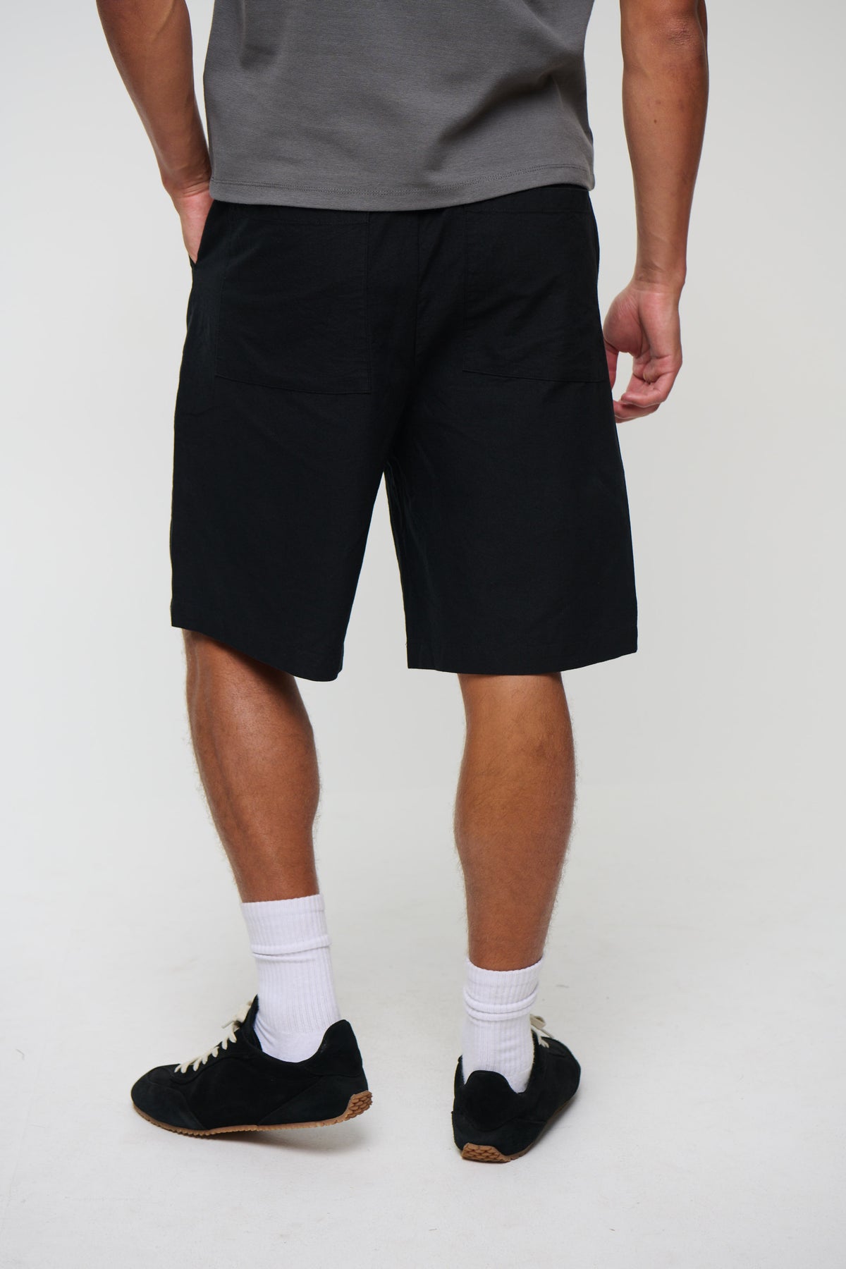 Mike Relaxed Short Black