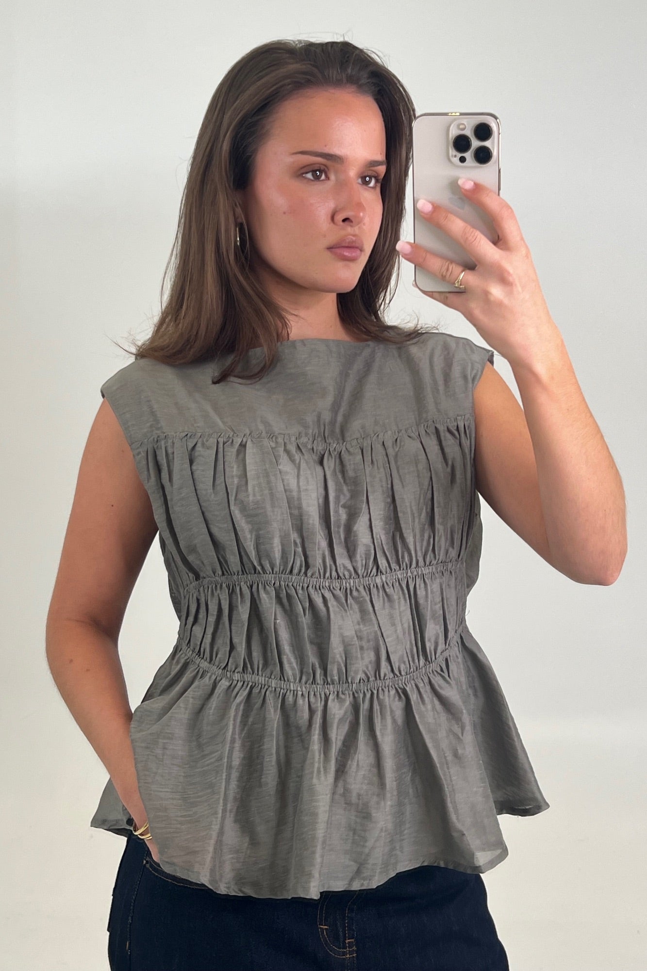 Cierra Top Pebble