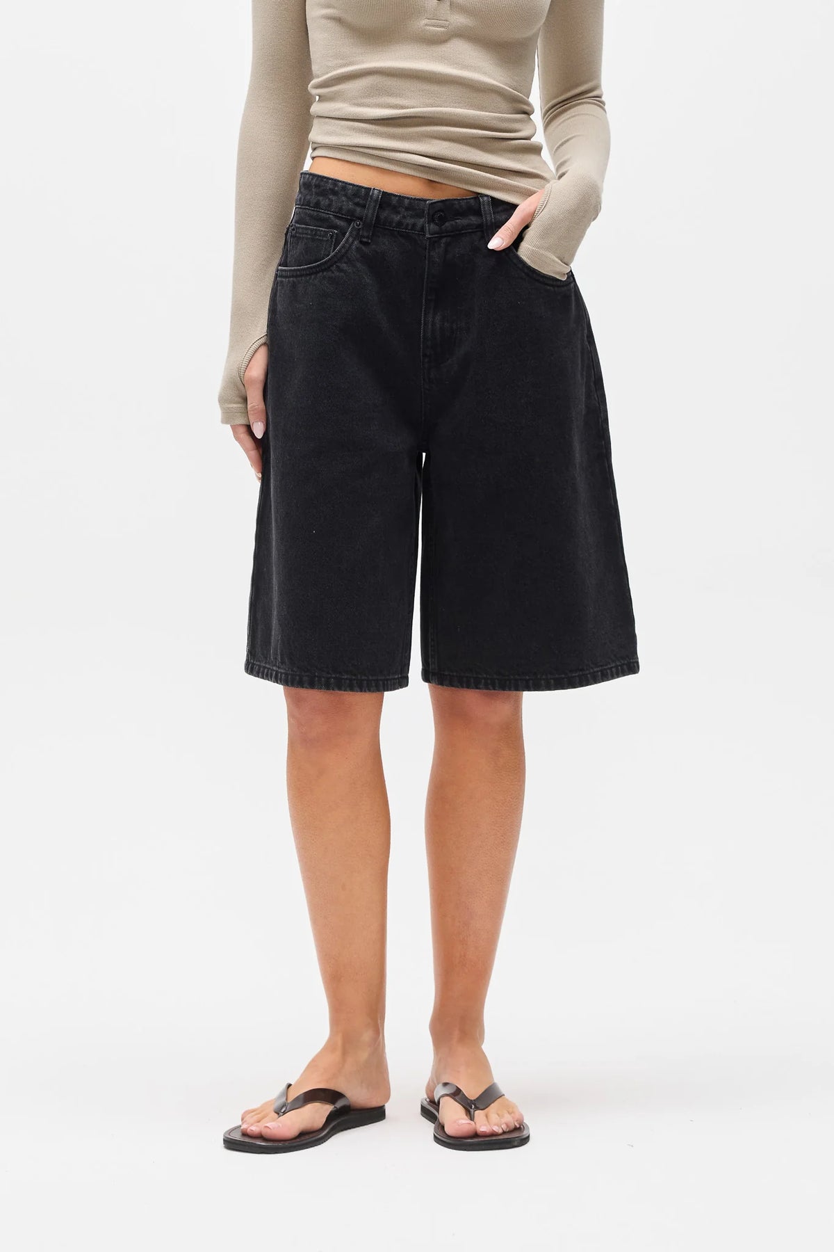 Clyde Short Backstage Black
