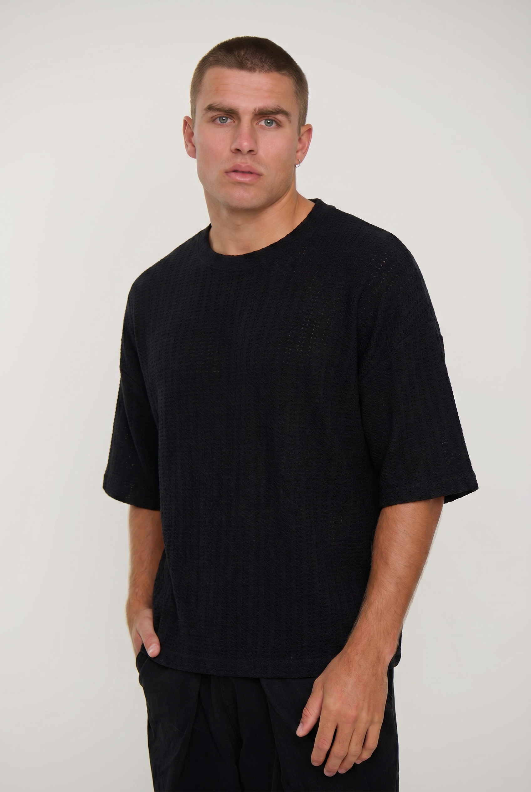 Vinnie Two Thread Stitch Tee Black