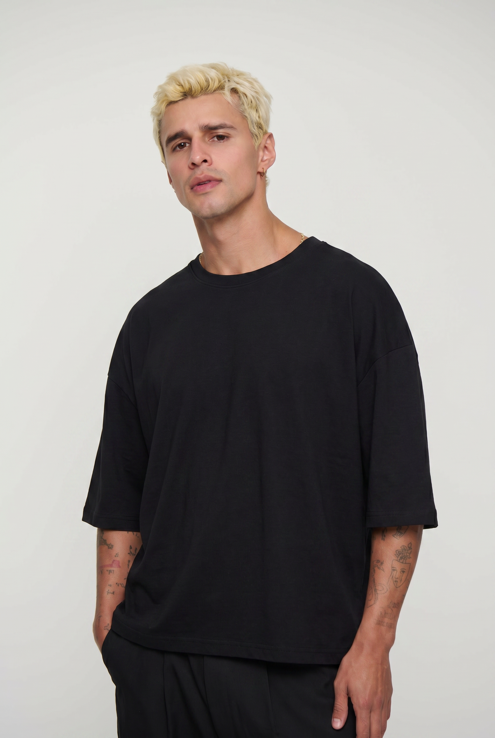 Raw 200G Cotton Box Tee Black