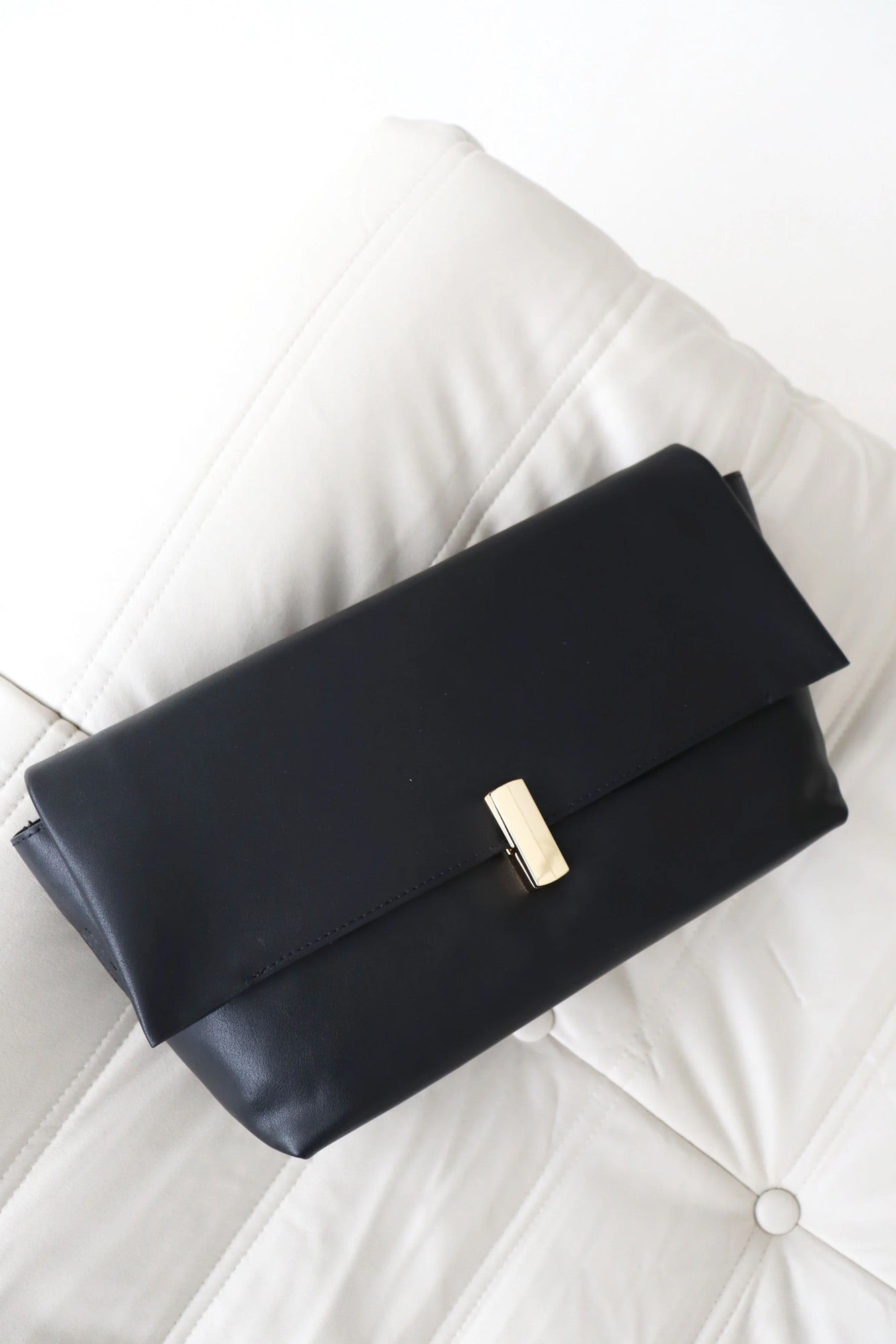 Novie Clutch Black