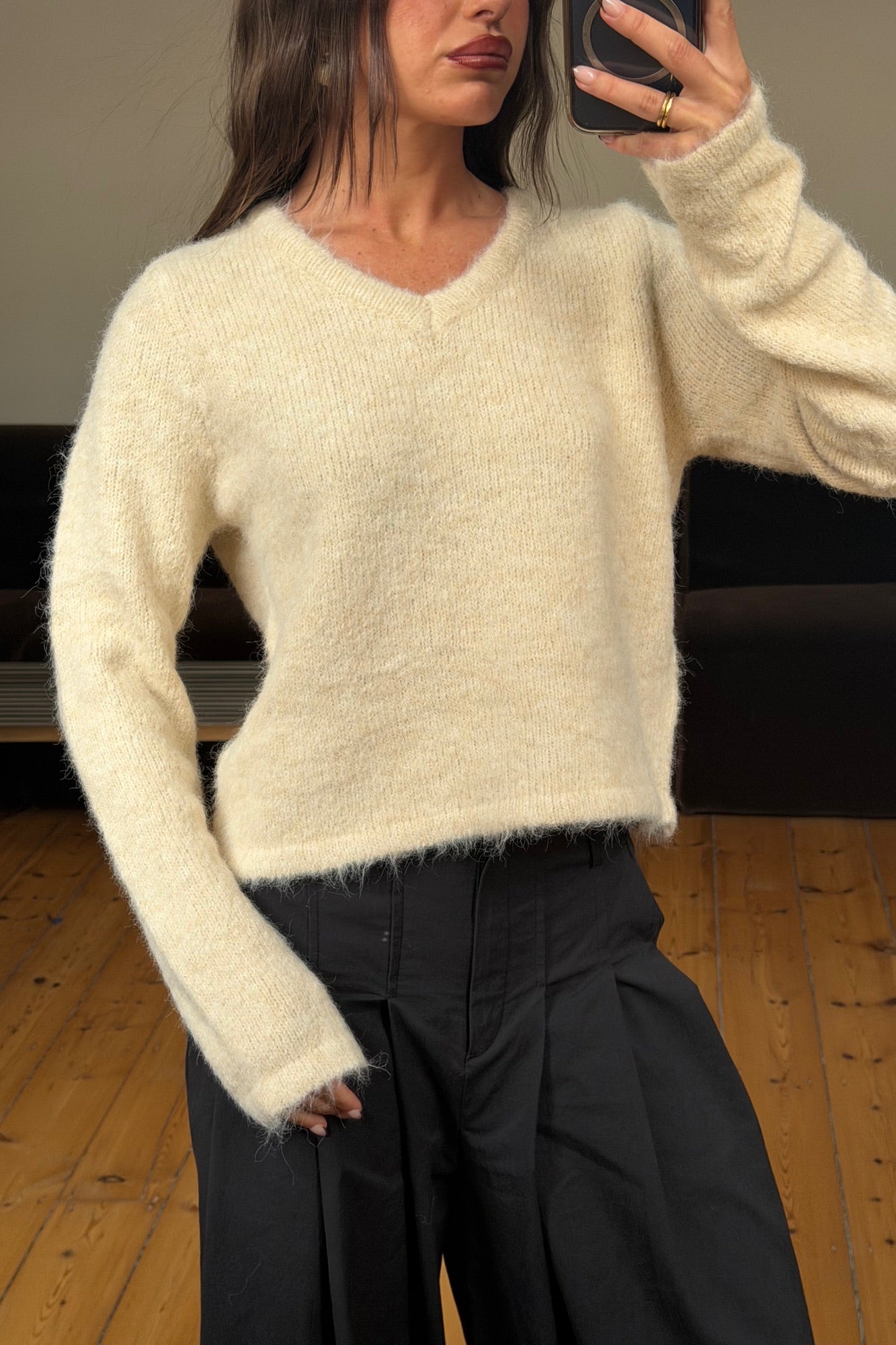 Olivia V Neck Knit Cream