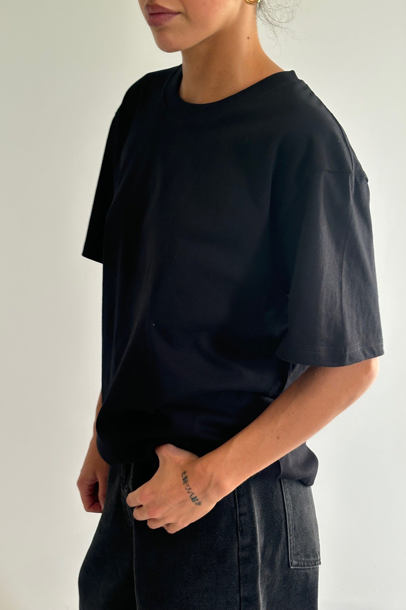 Lily Classic Tee Black
