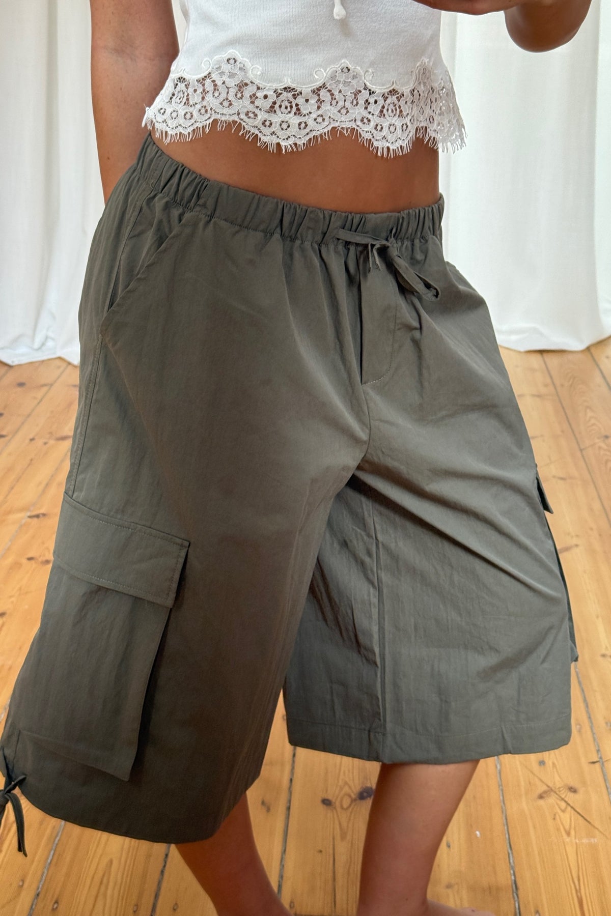 Grace Cargo Short Khaki