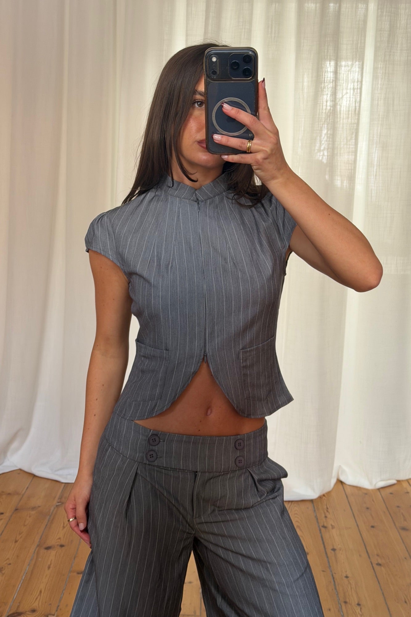 Izzy Top Charcoal
