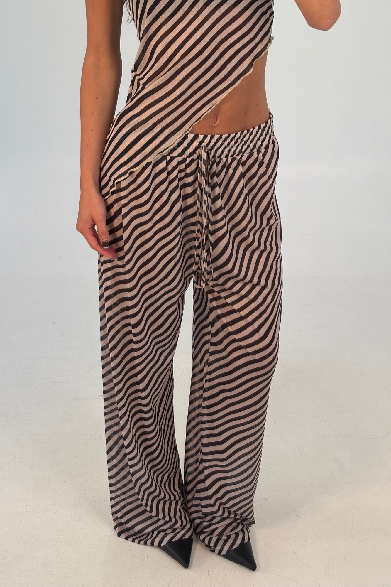 Mia Sheer Set Brown