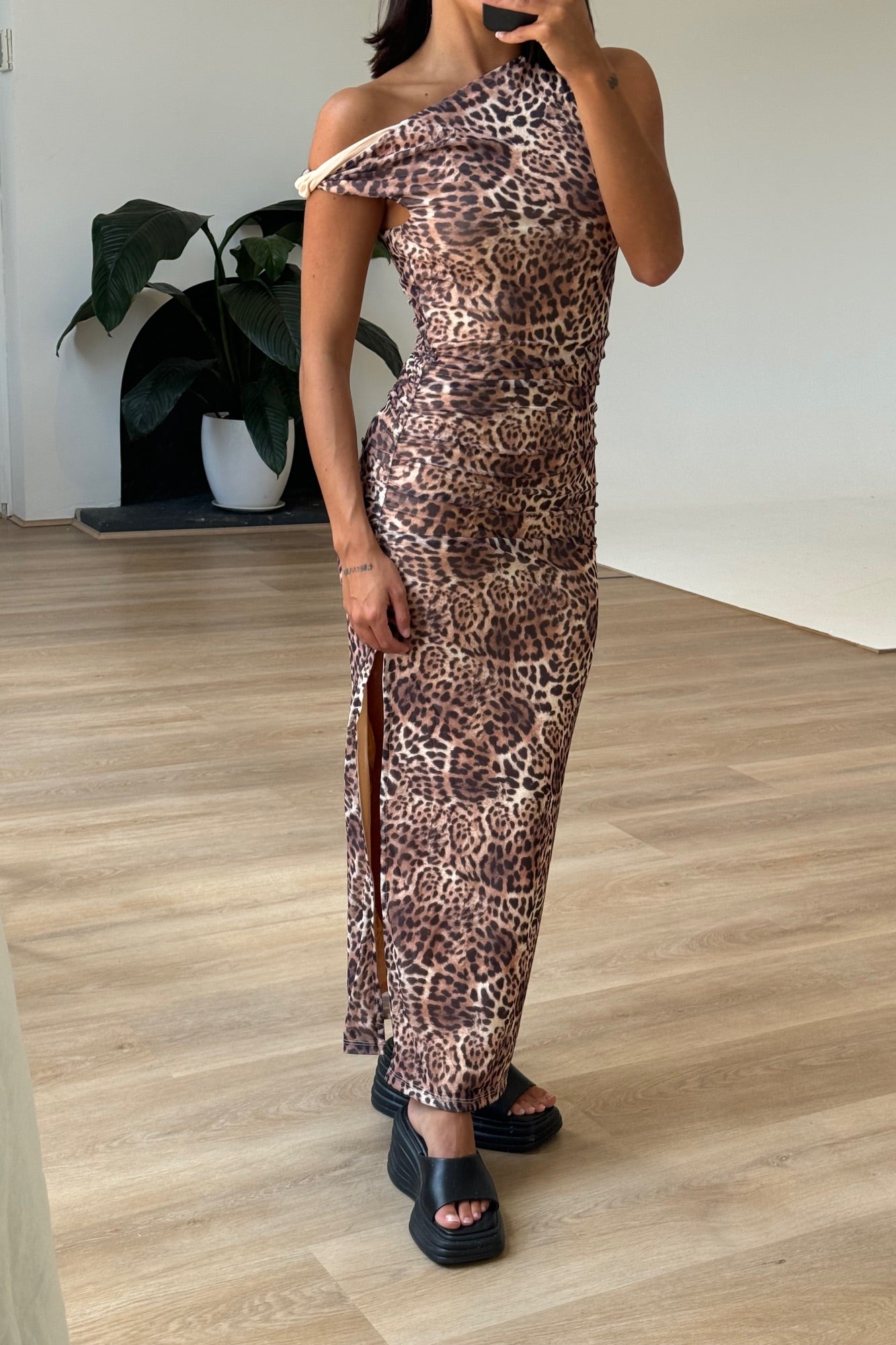 Tabitha Midi Dress Leopard- FINAL SALE