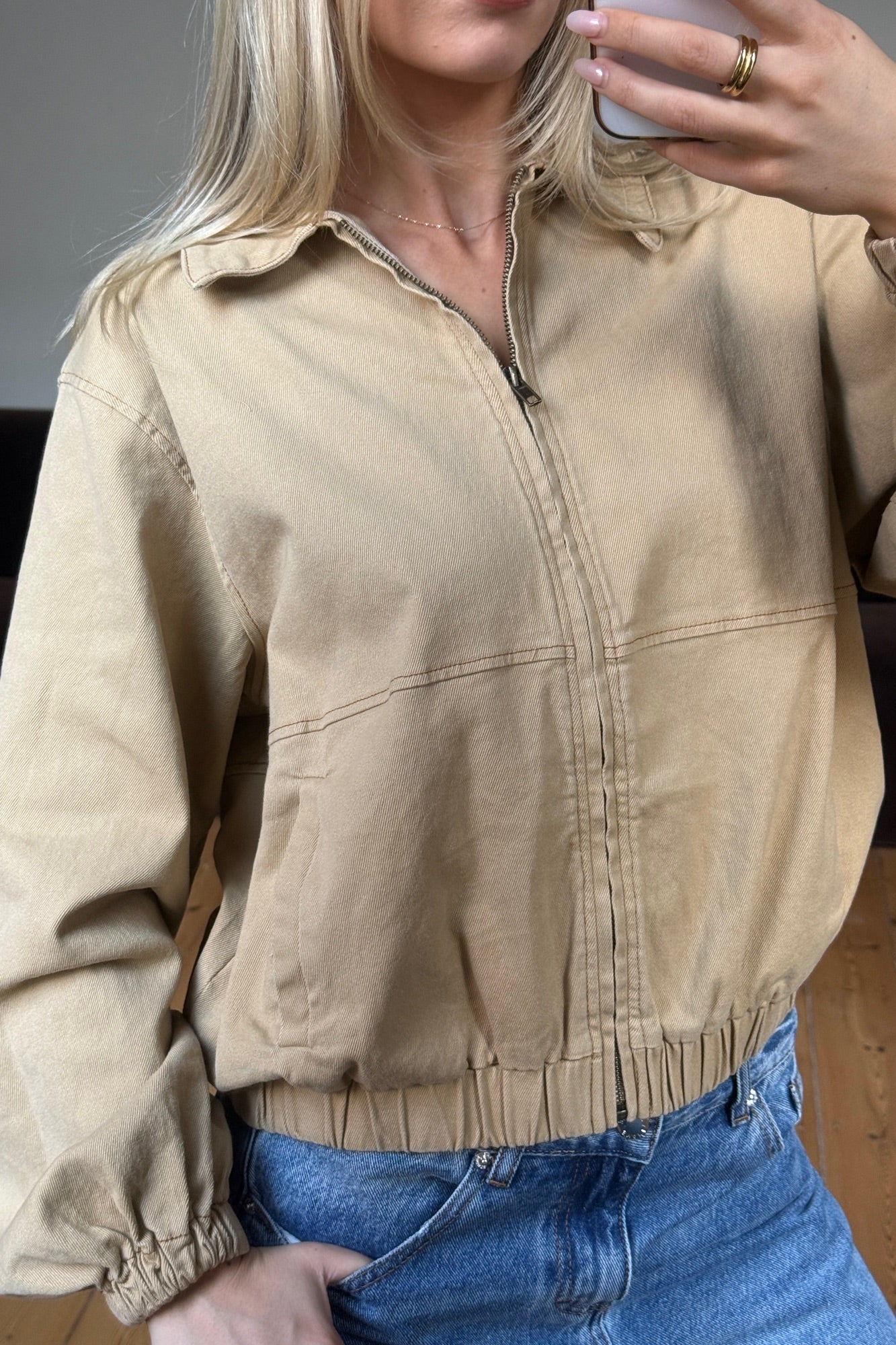Lexy Bomber Camel