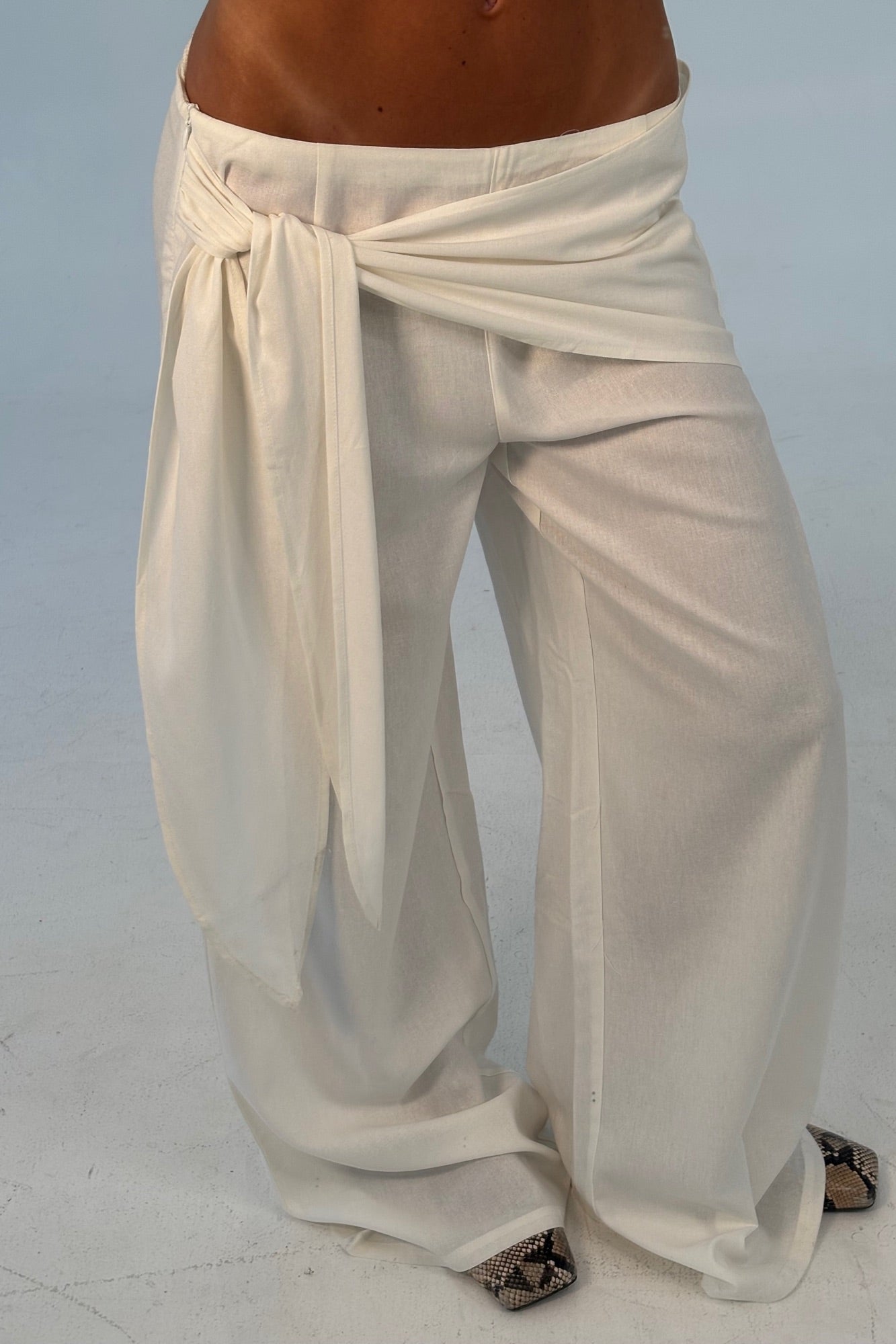 Jamillah Pant White