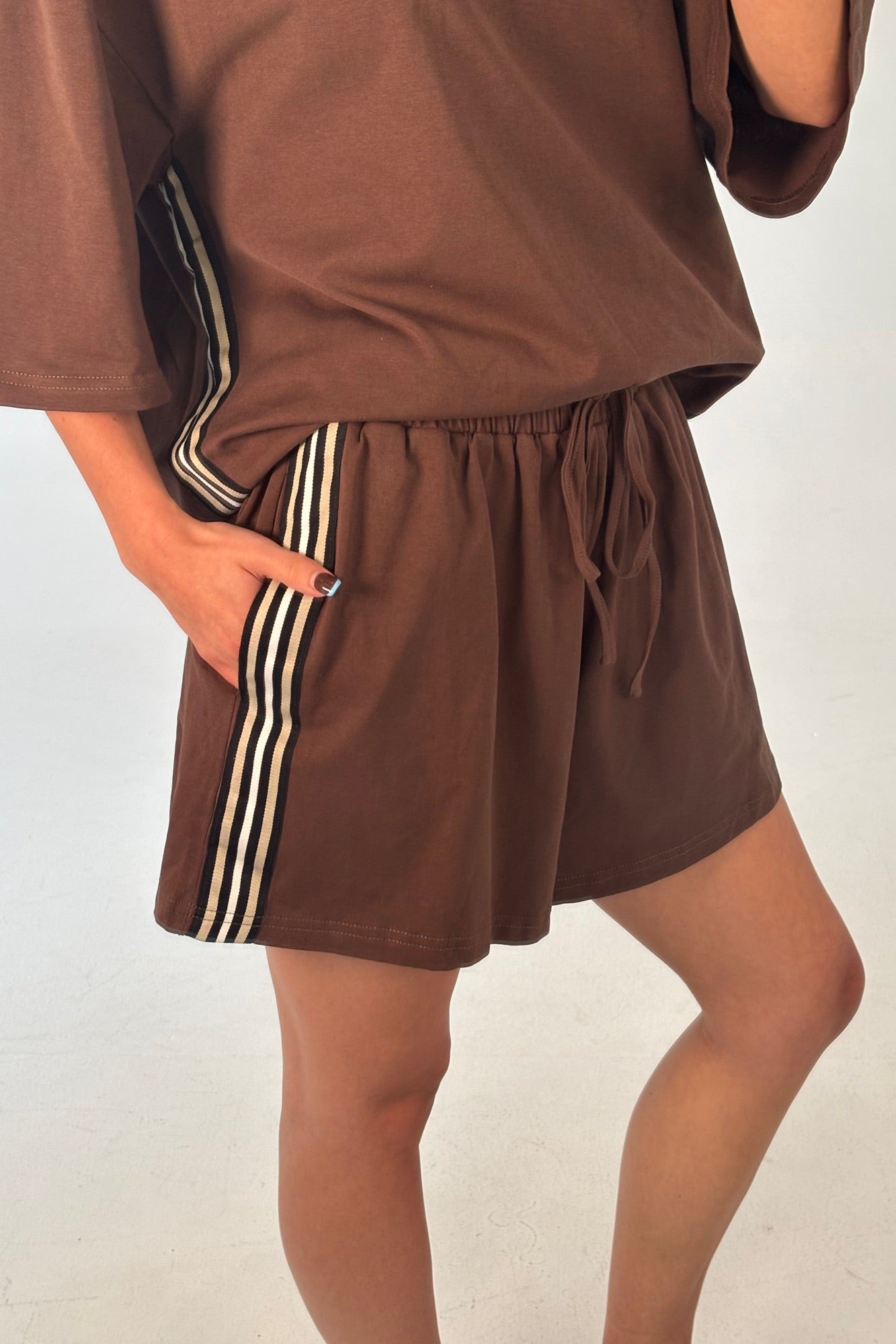 Charly Short Chocolate