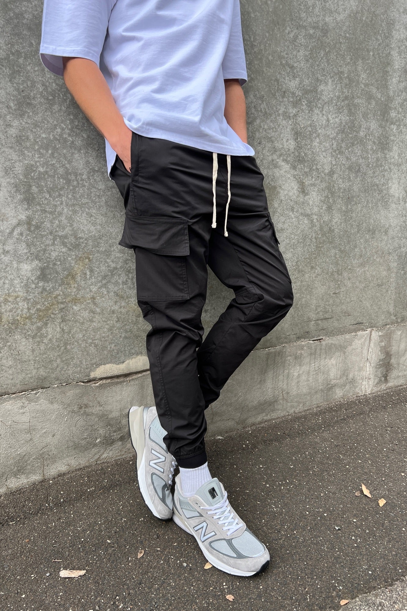 Zip Chute Jogger Black