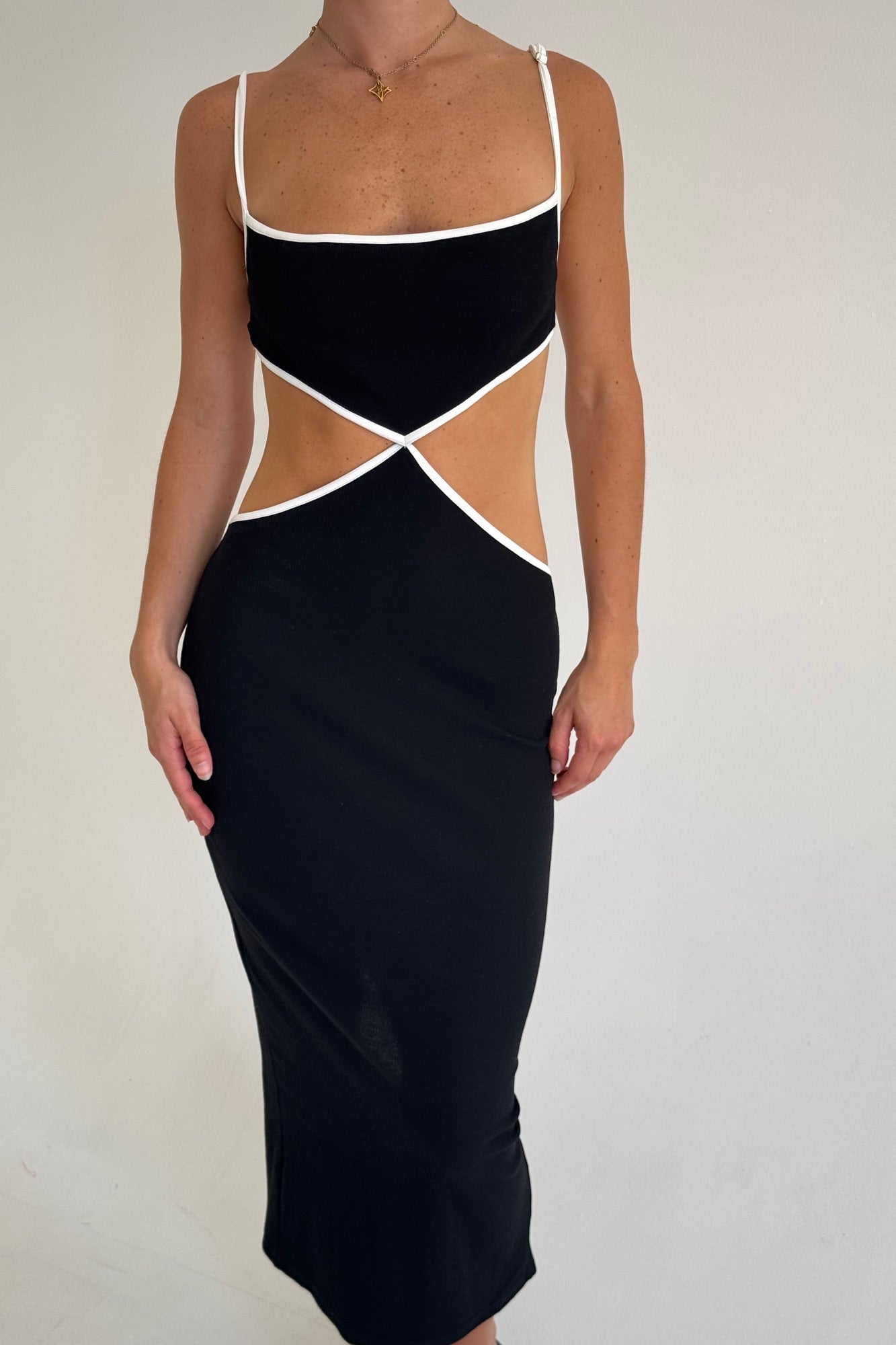 Belle Midi Dress Black - FINAL SALE