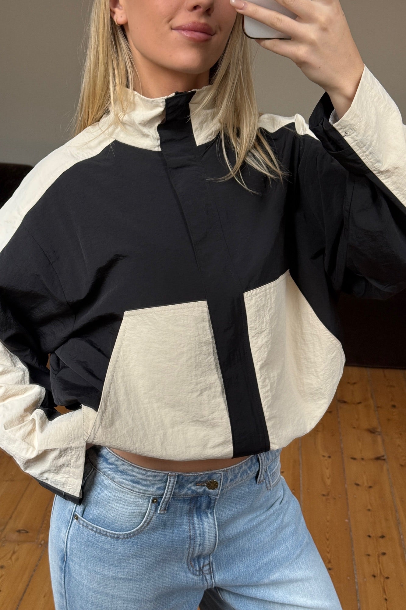 Shoreline Windbreaker Cream