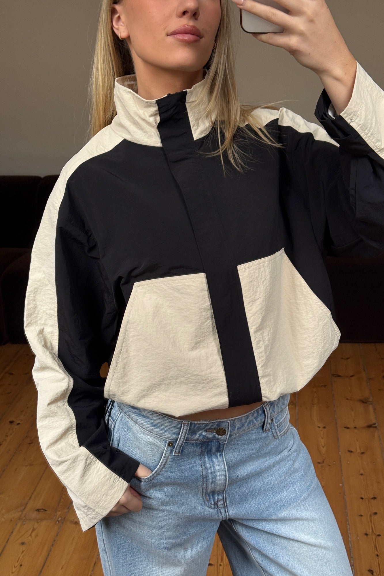Shoreline Windbreaker Cream