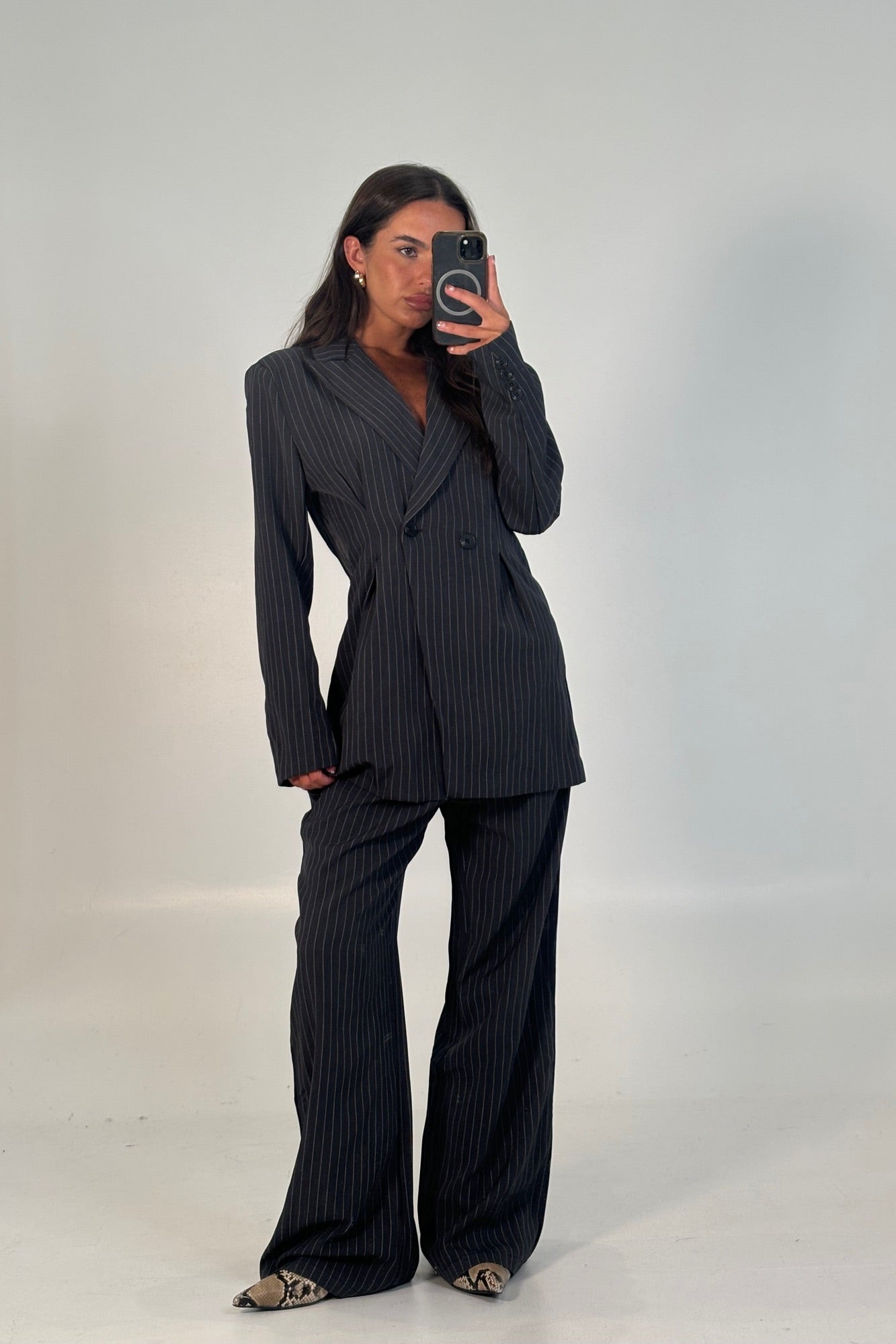 Kassandra Pinstripe Set Grey