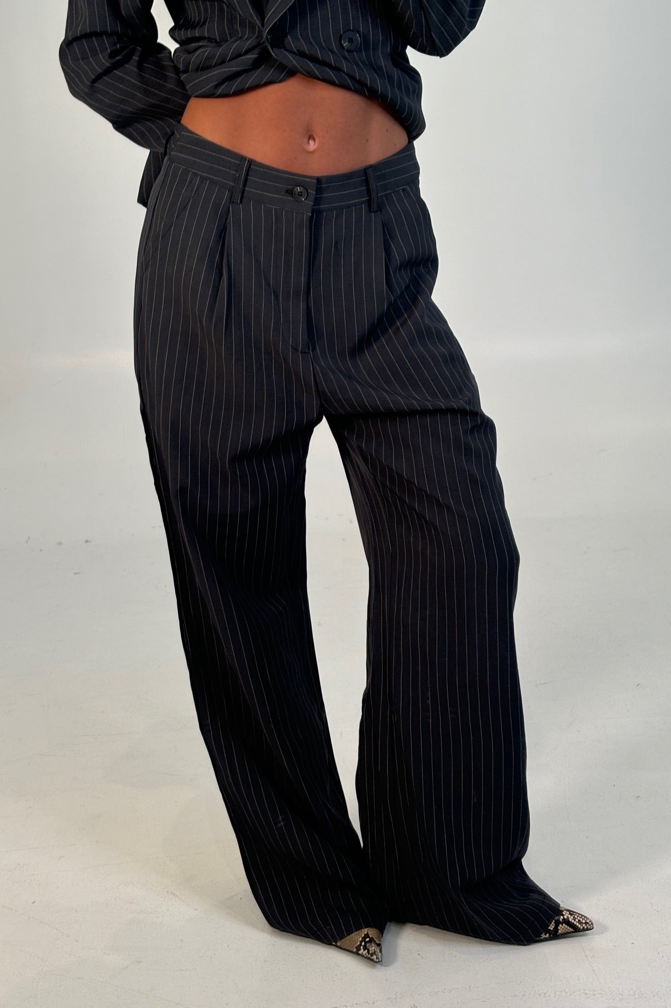 Kassandra Pinstripe Set Grey