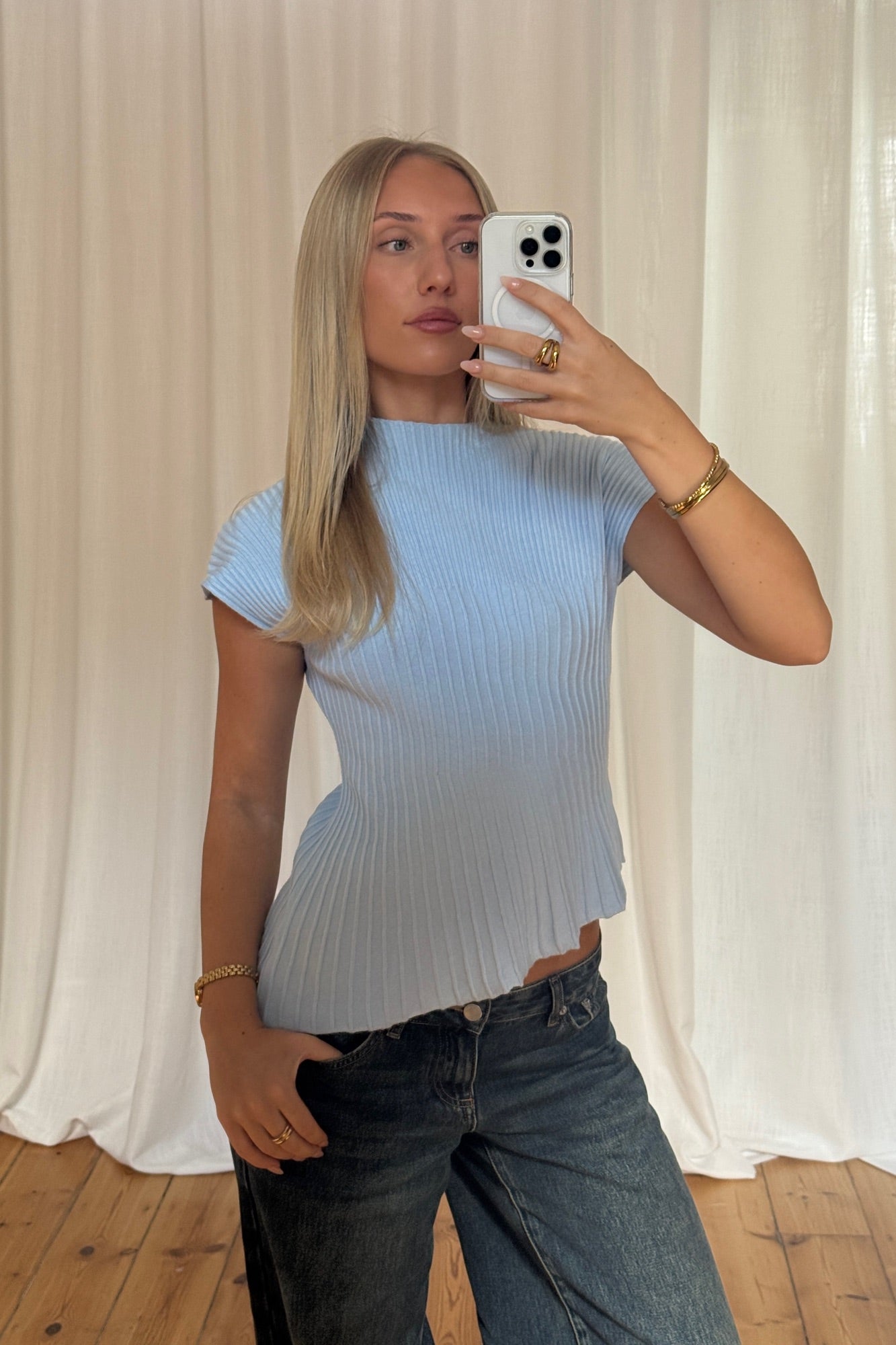 Amira Top Sky