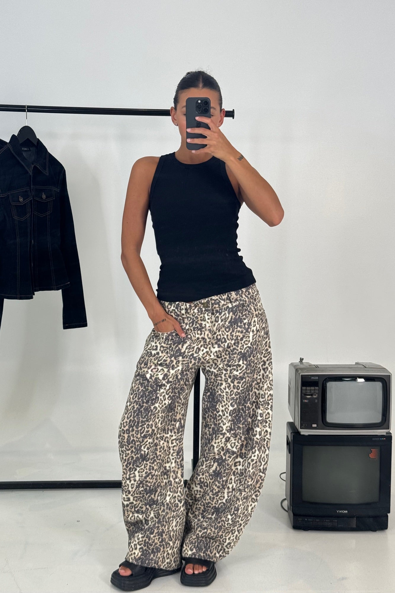 Lala Top Black - FINAL SALE