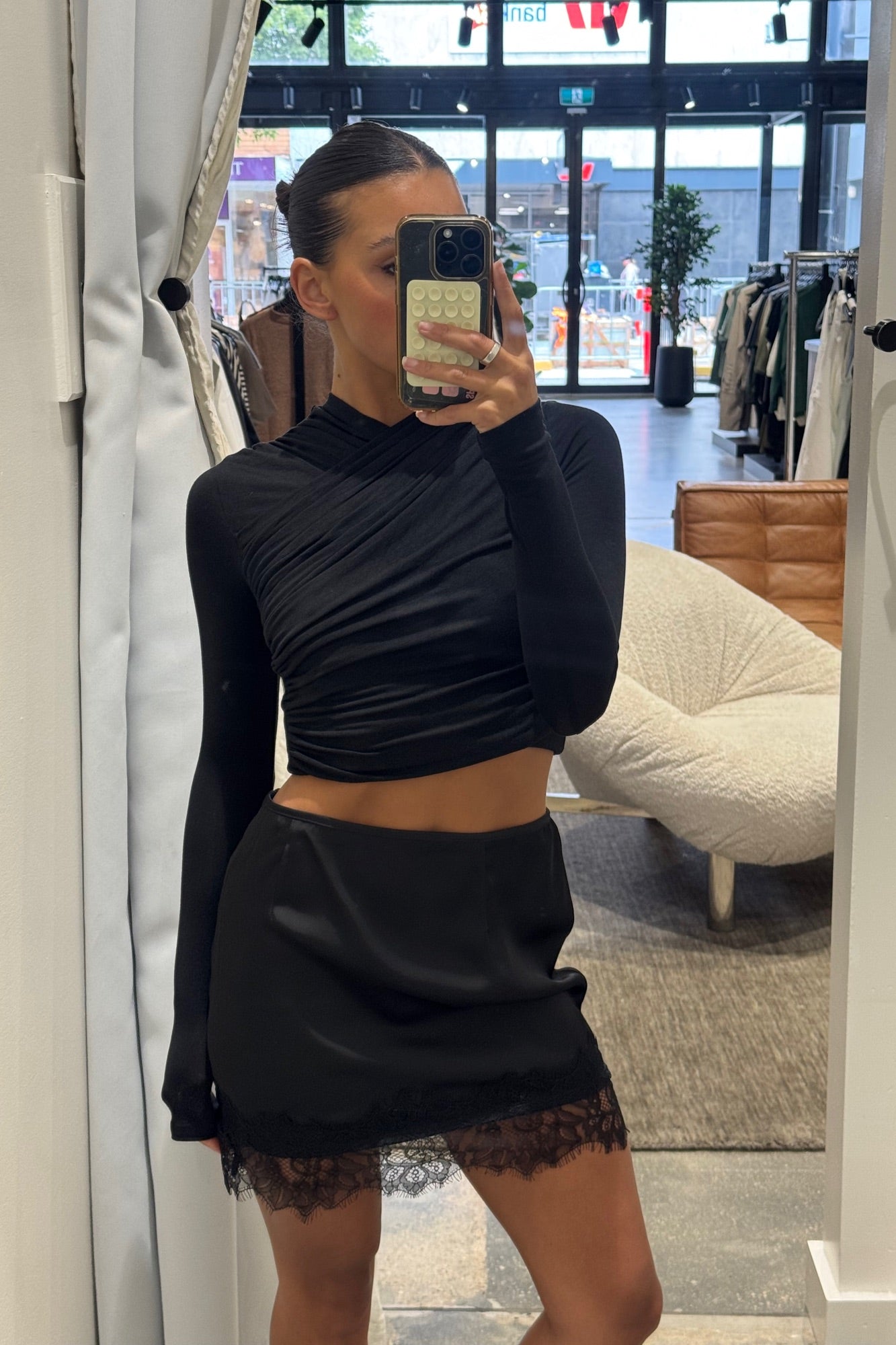 Dion Lace Skirt Black