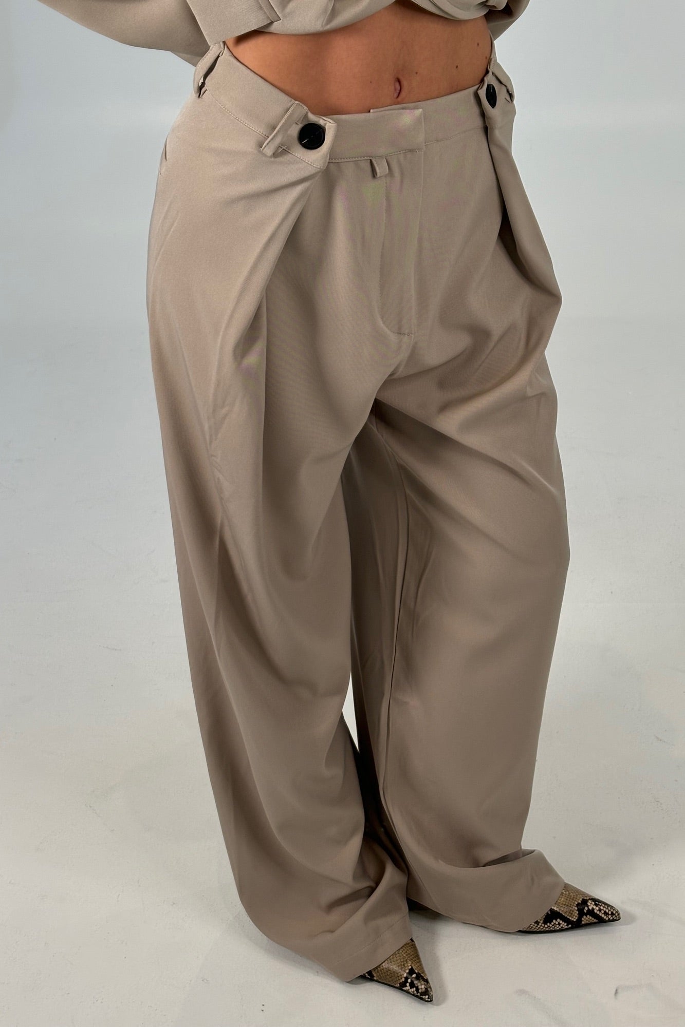 Vance Pant Pebble