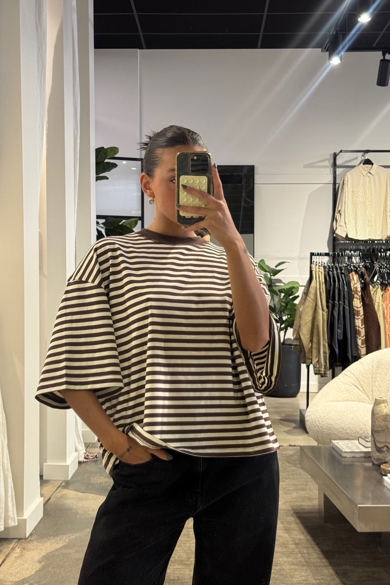 Bloom Short Sleeve Dark Chocolate
