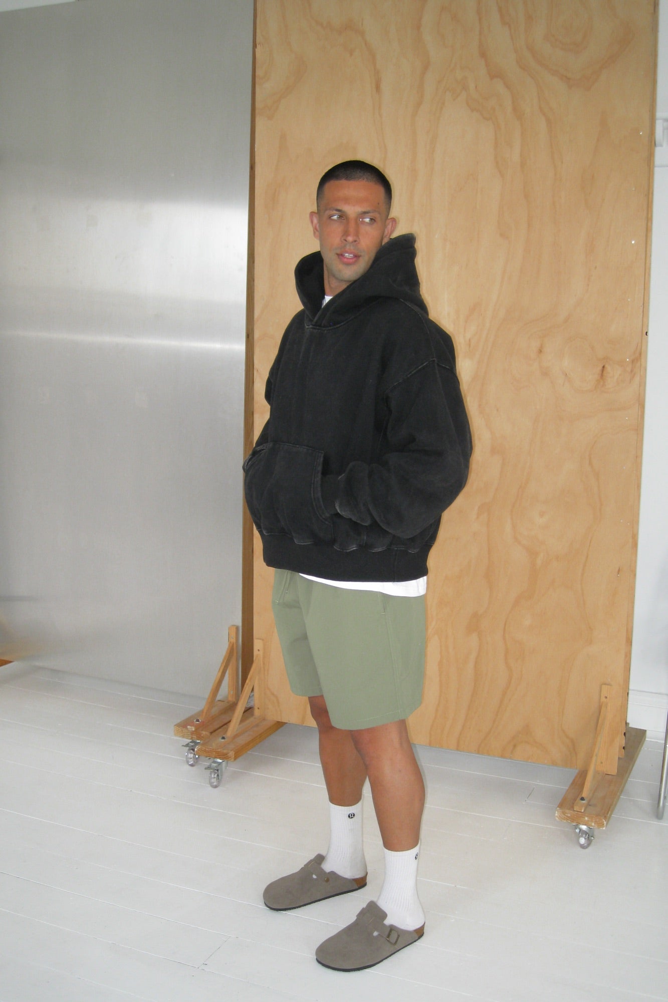 Nylon Walk Short Khaki