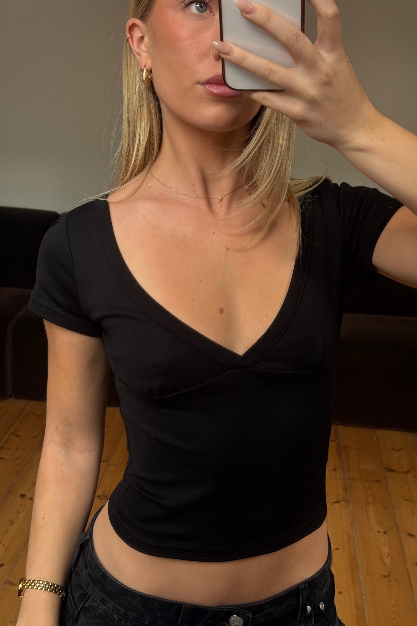 Amora Basic Crop Black