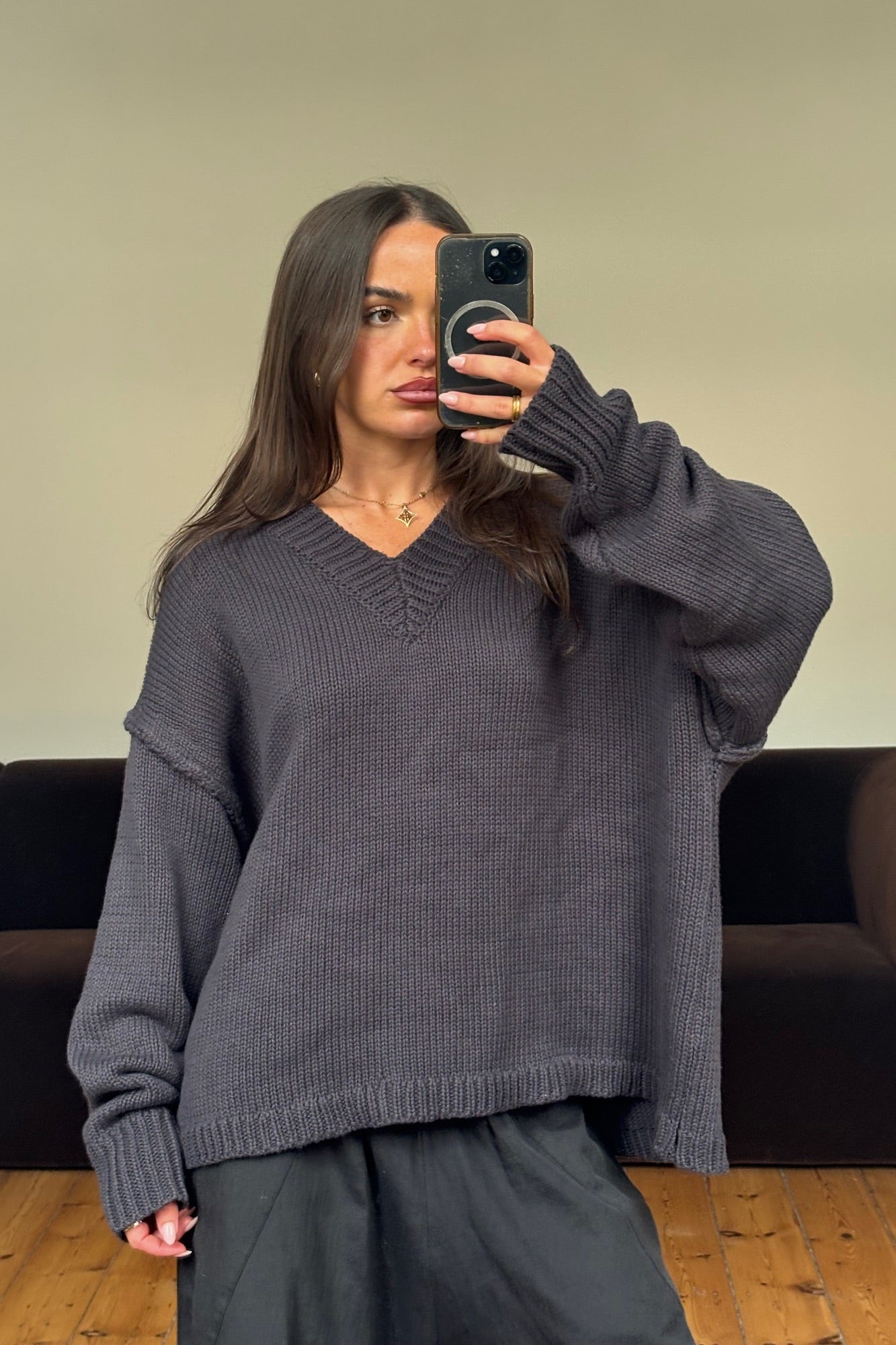 Willow V Neck Knit Navy