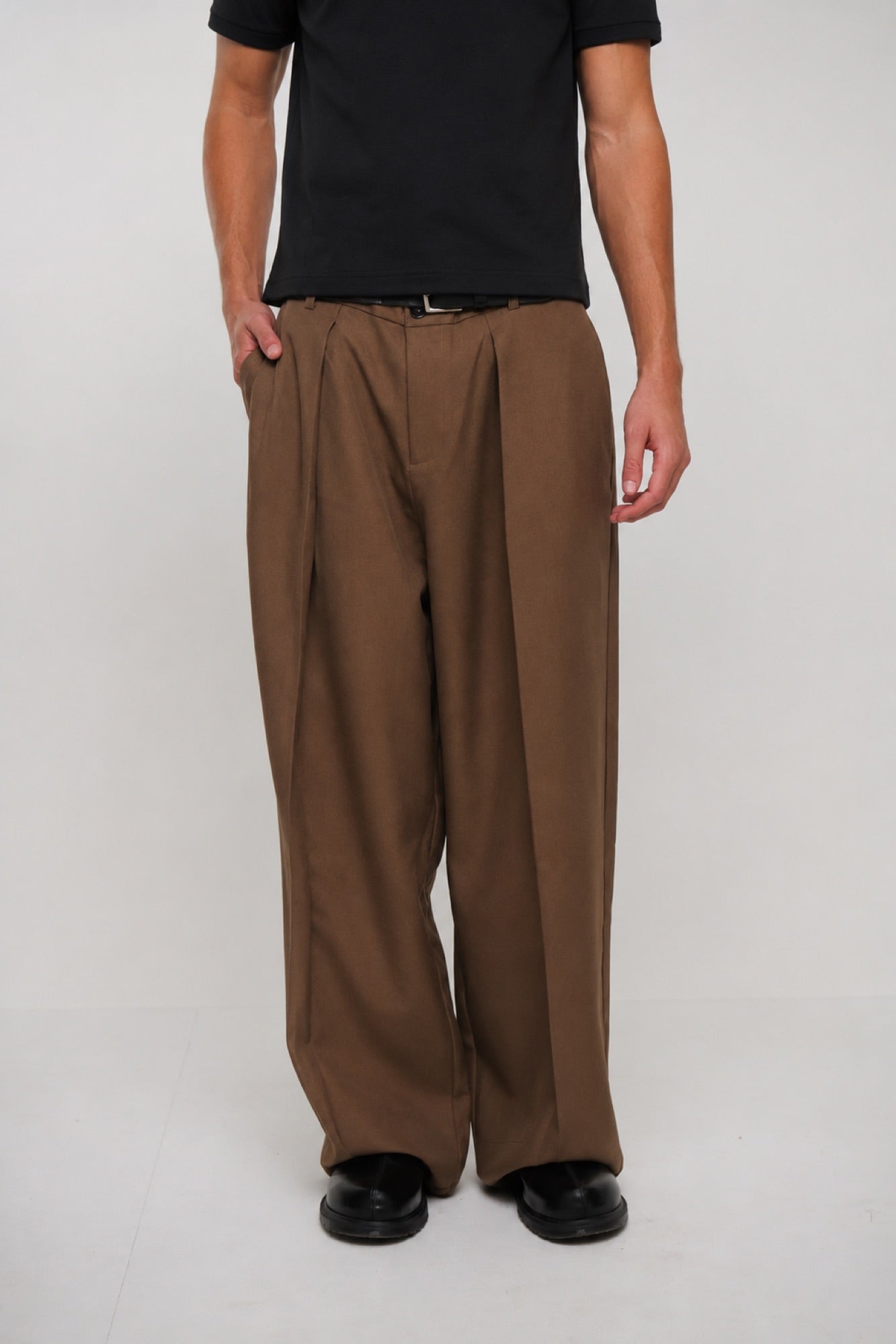 Josh Baggy Pant Choc