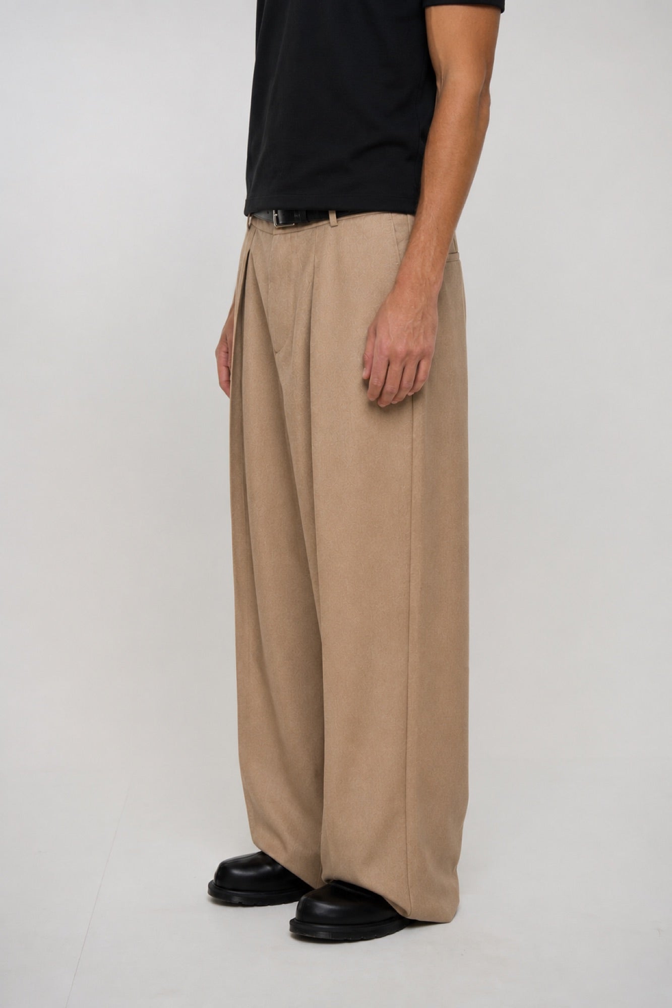 Josh Baggy Pant Sand