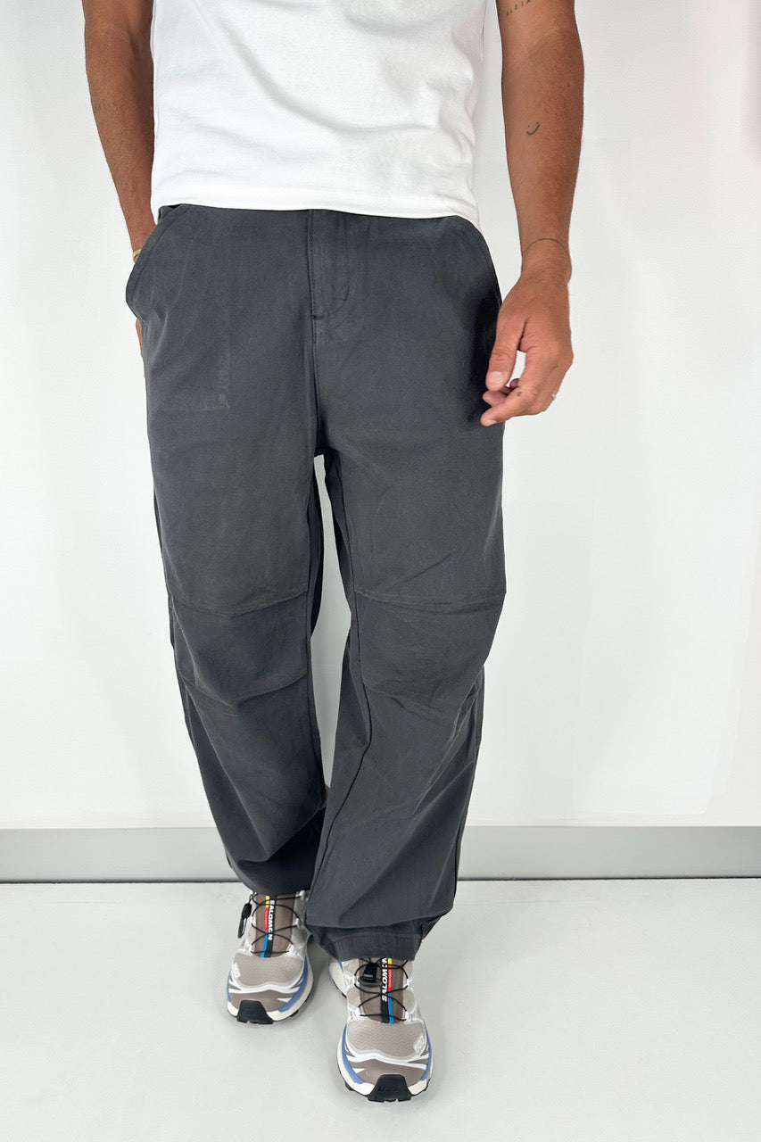 Baggy Knee Pleat Pant Charcoal