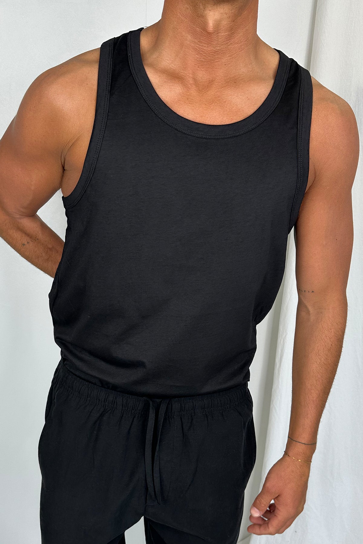 Maxwell Lightweight Tank Black