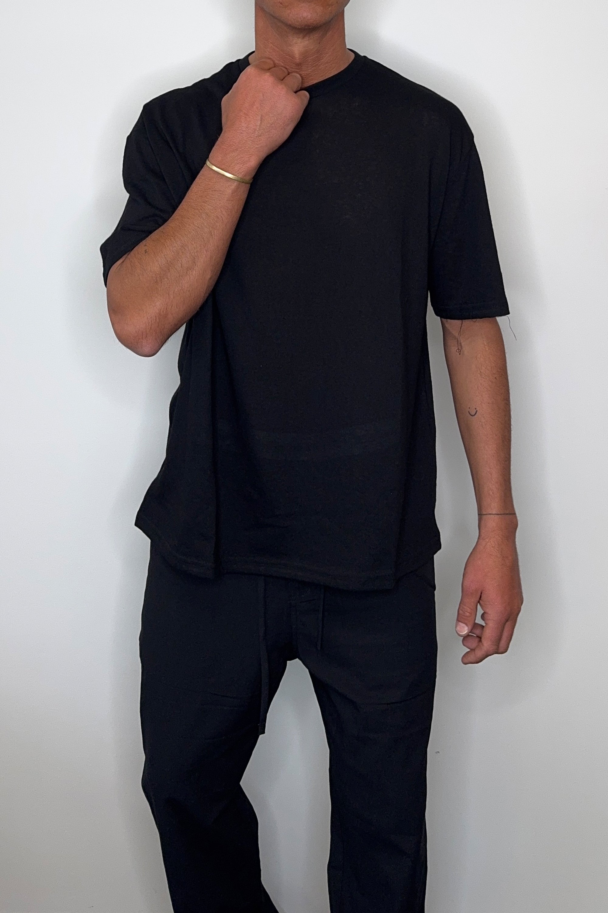 Lightweight Linen Look Tee Black