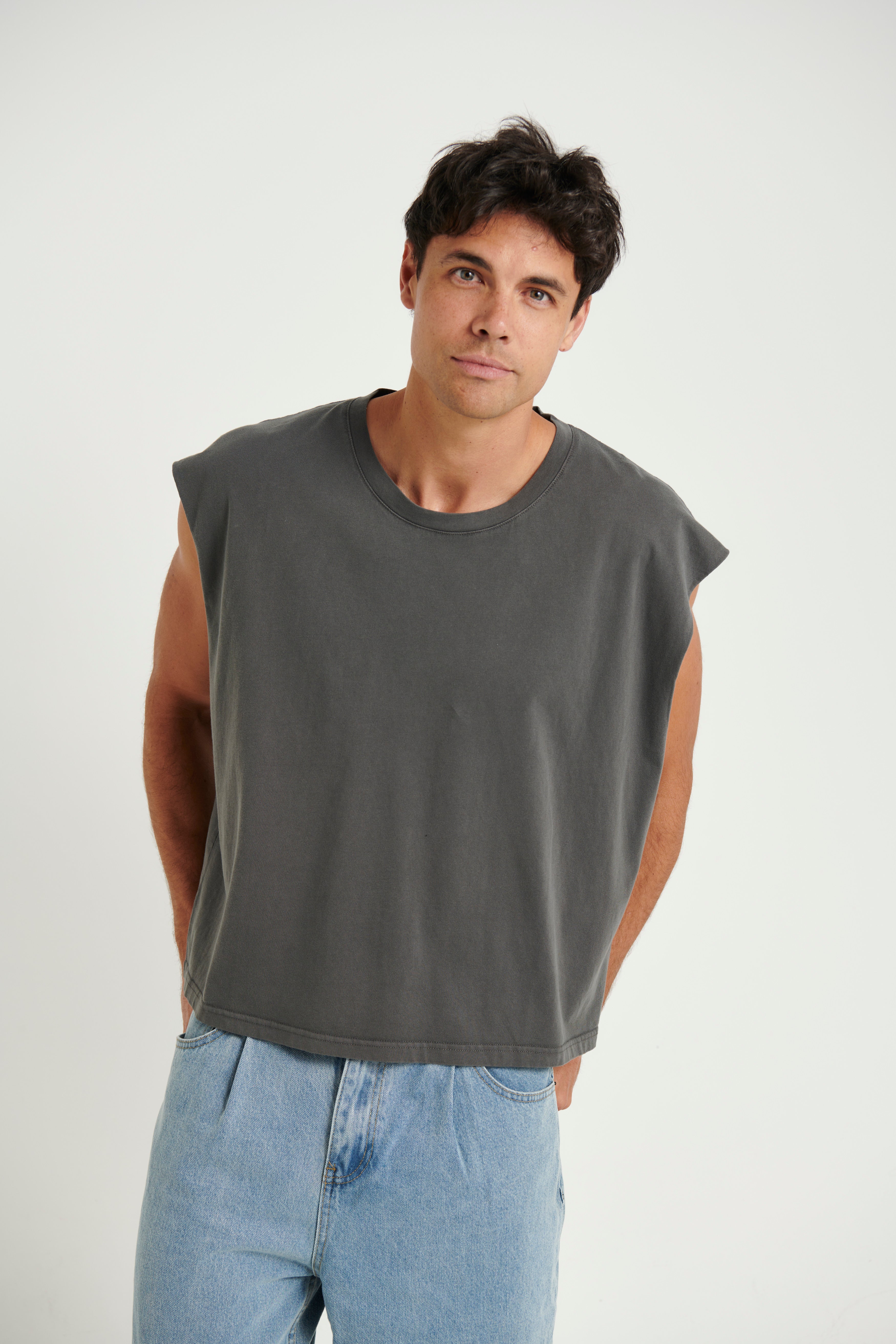 NTH Crop Box Tank Charcoal