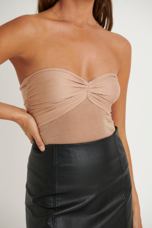 Dollie Strapless Top Brown