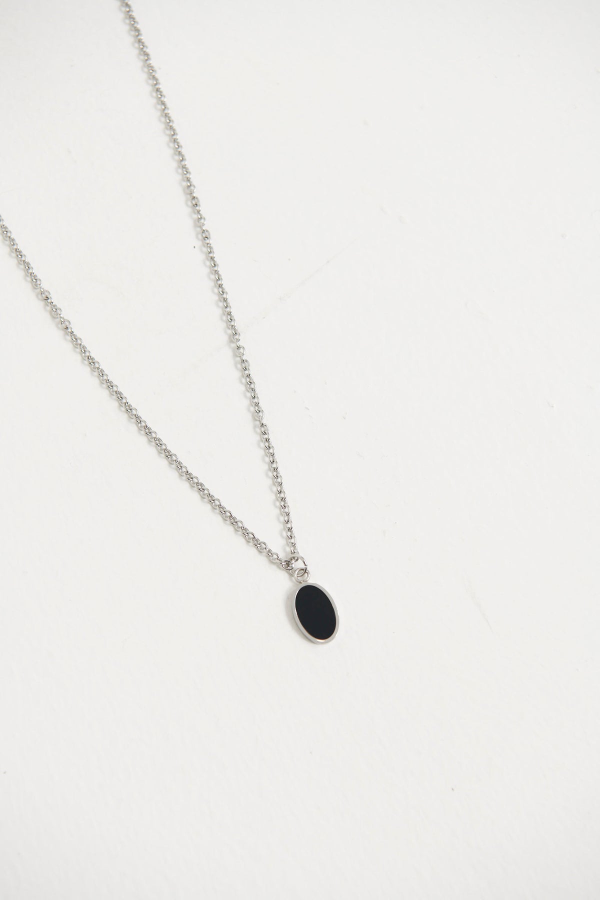 NTH Oval Pendant Necklace Silver