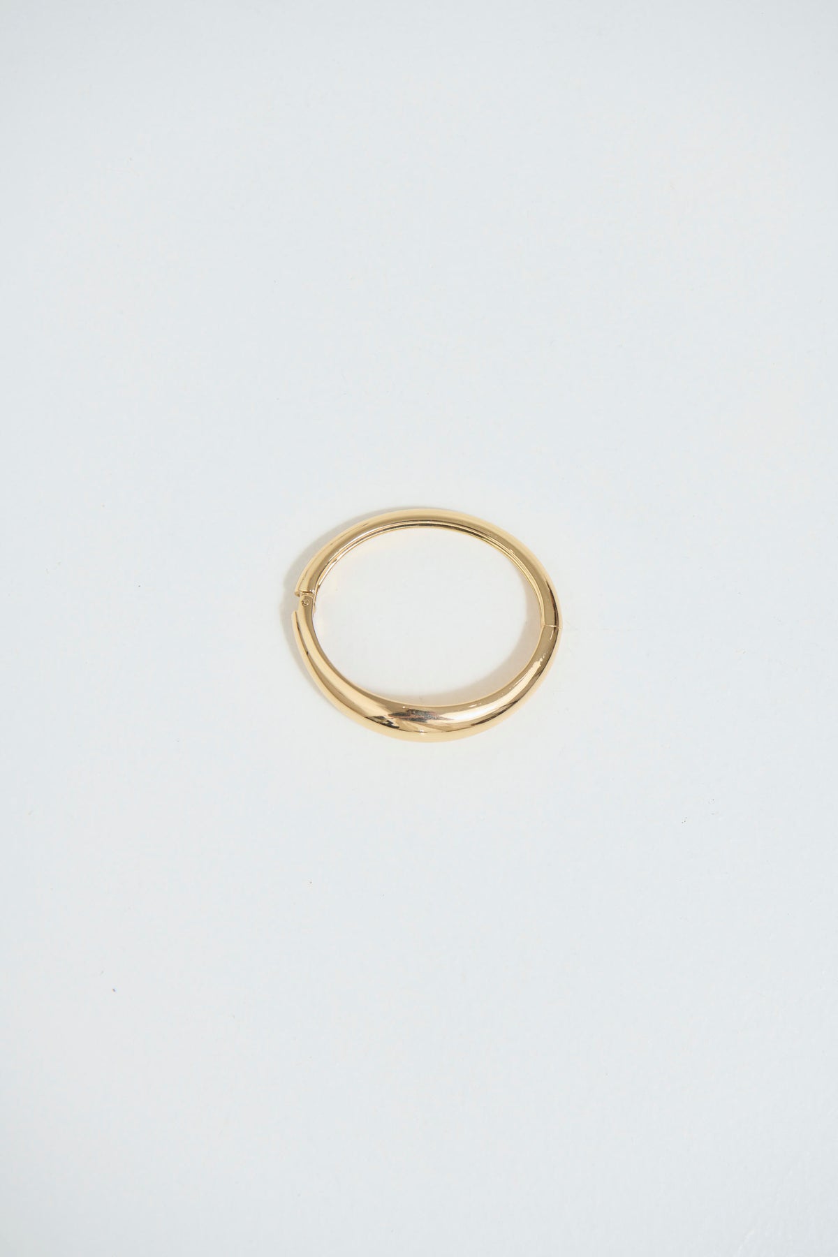 Cacia Bangle Gold