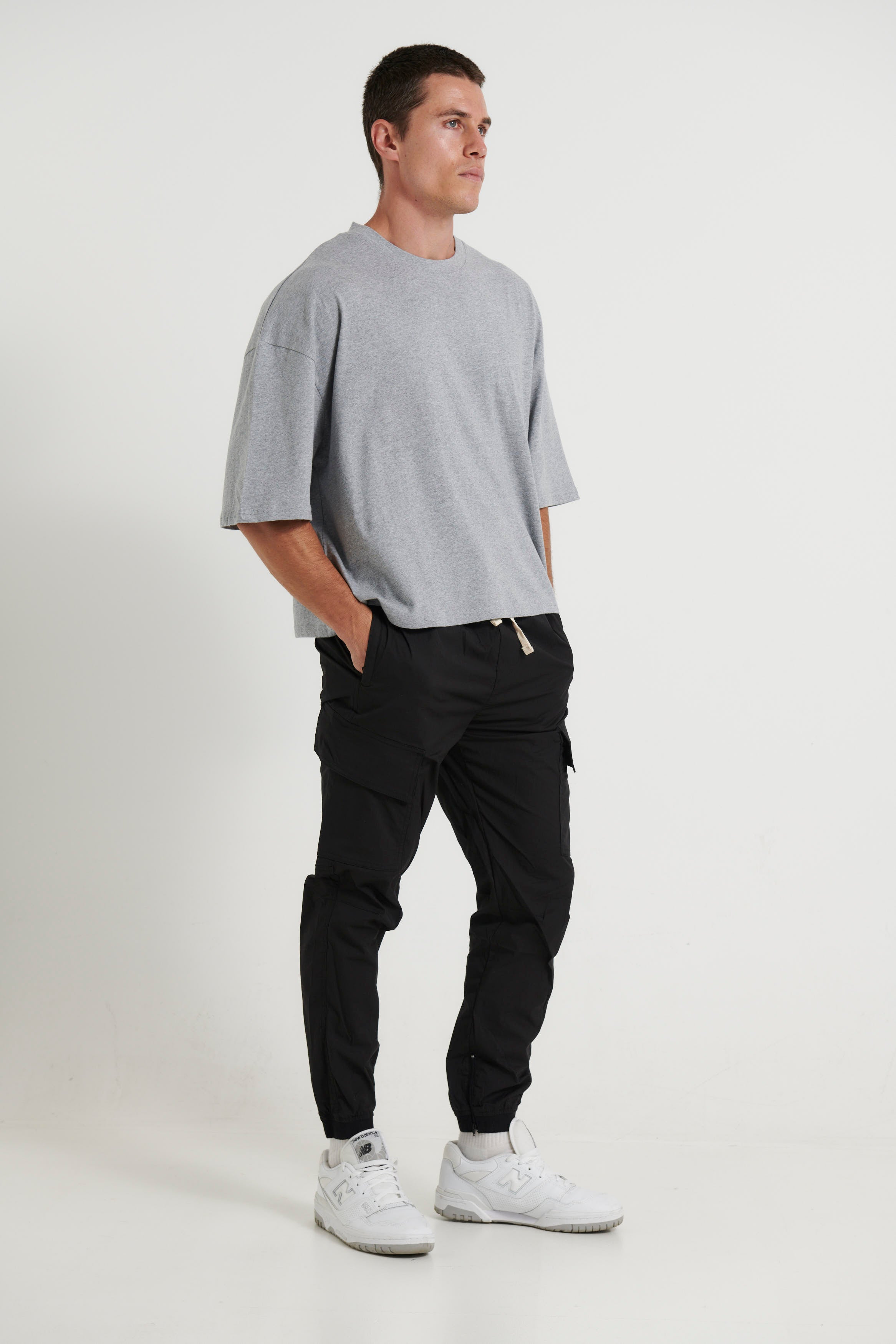 Zip Chute Jogger Black