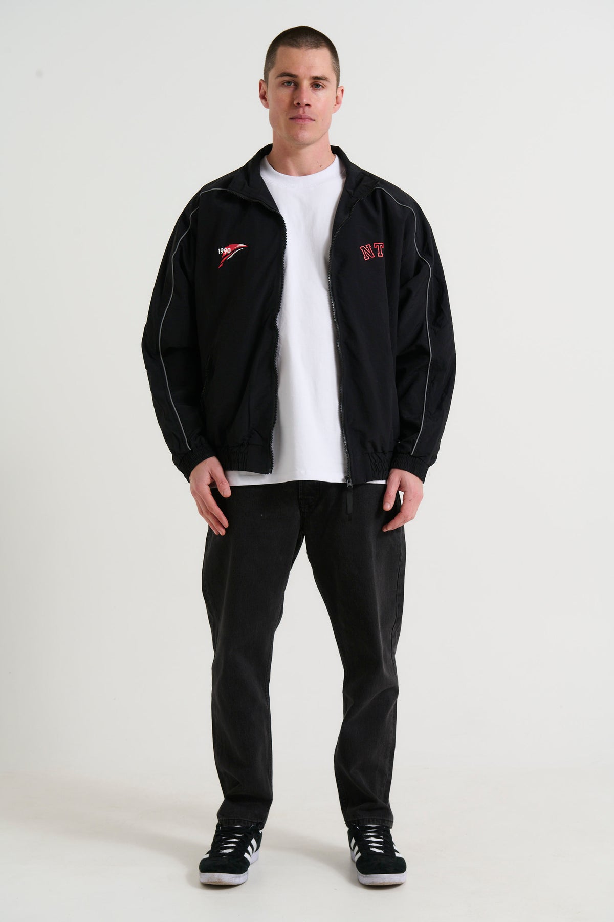 NTH Windbreaker Black