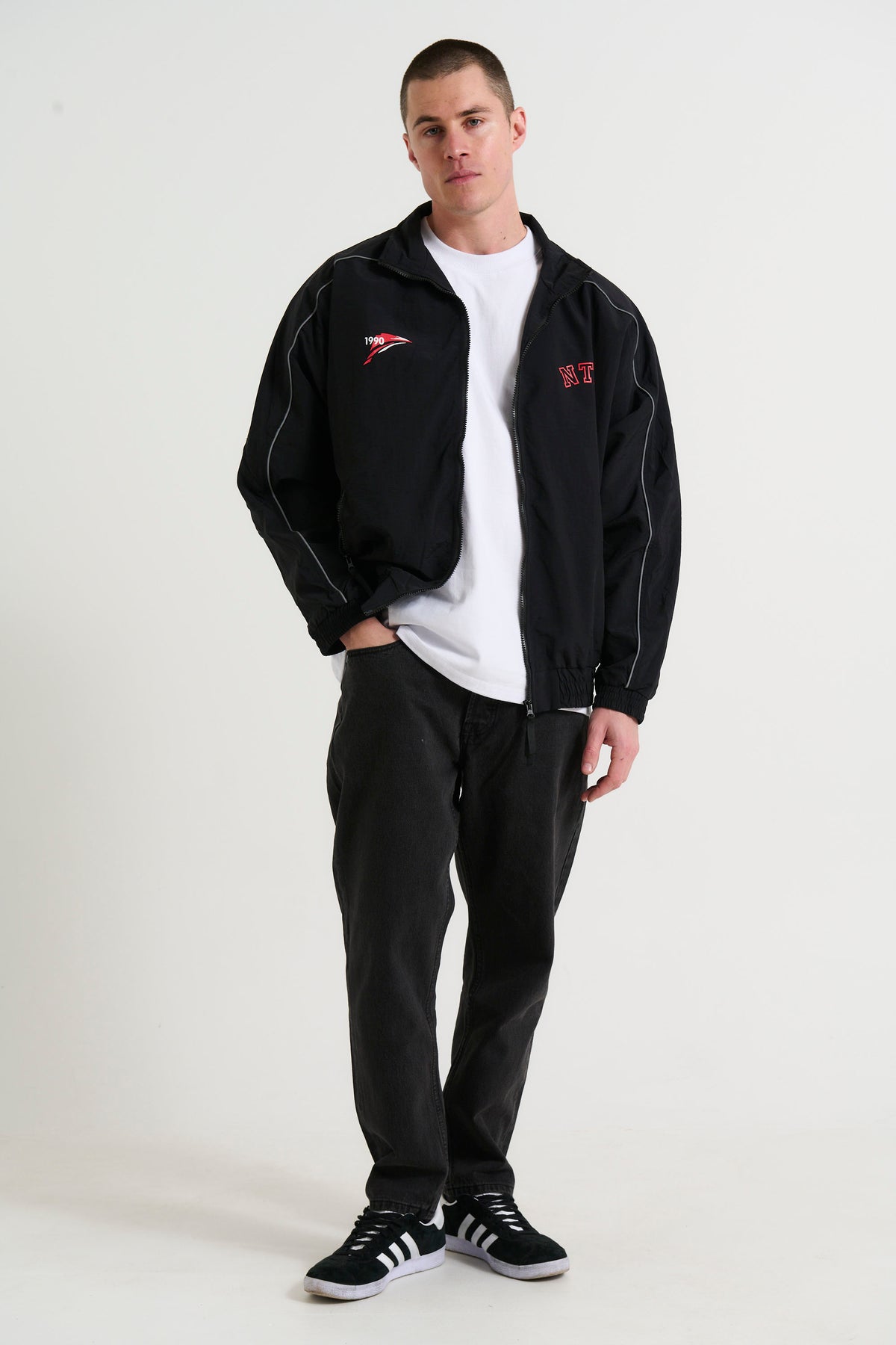 NTH Windbreaker Black