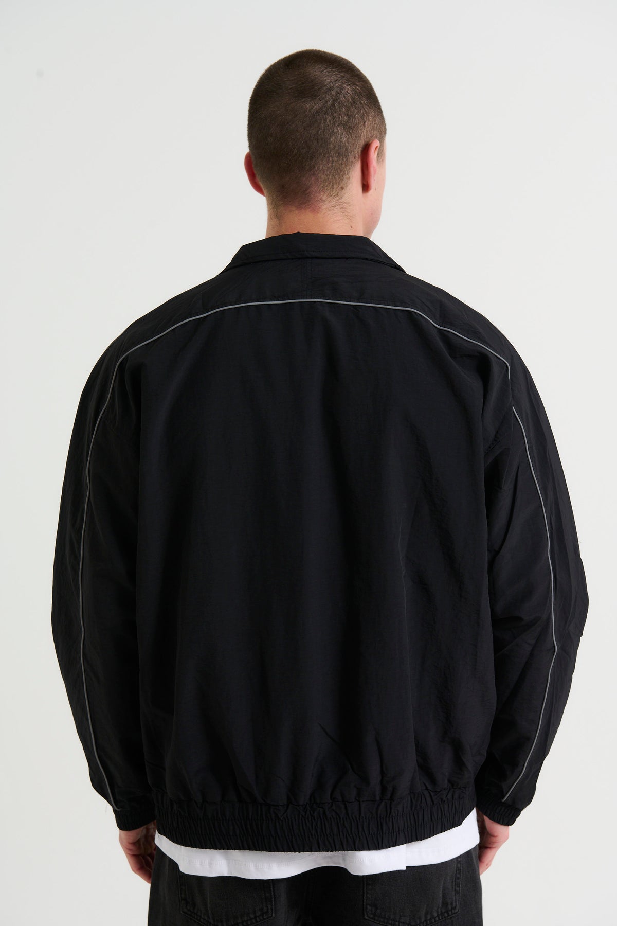 NTH Windbreaker Black