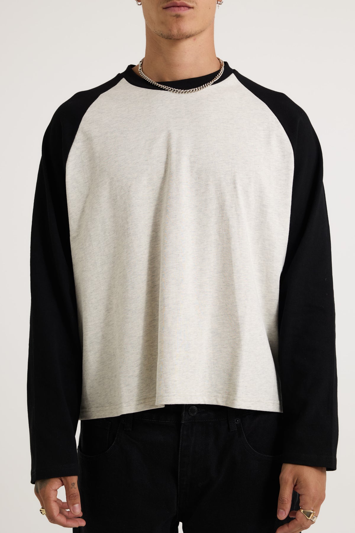 Crop Box Raglan Long Sleeve Black