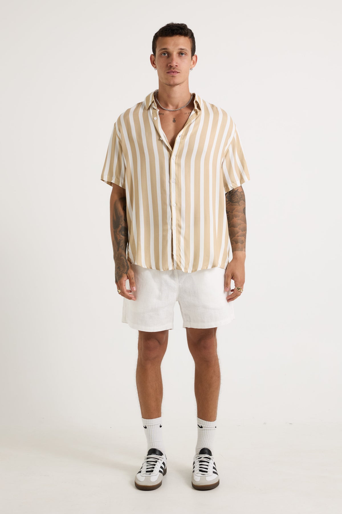 Nick Shirt Sand/White