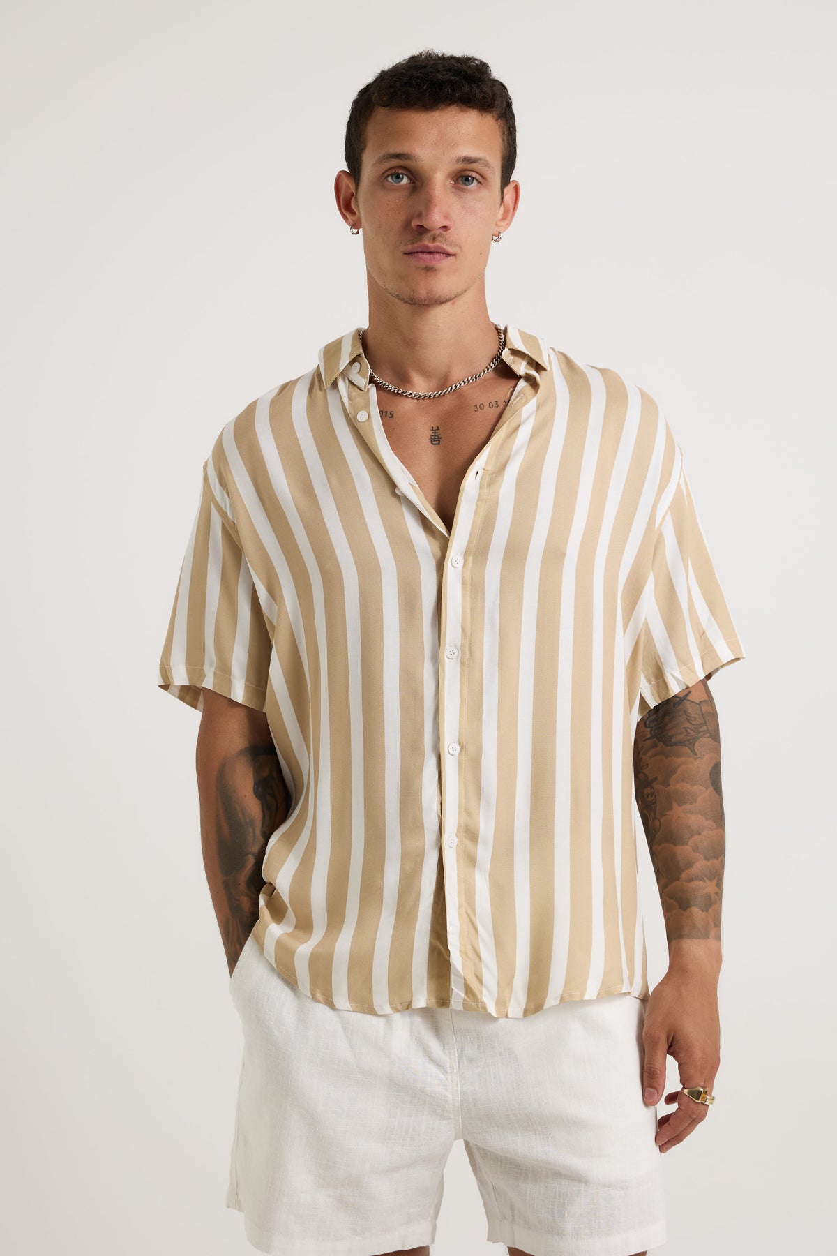 Nick Shirt Sand/White